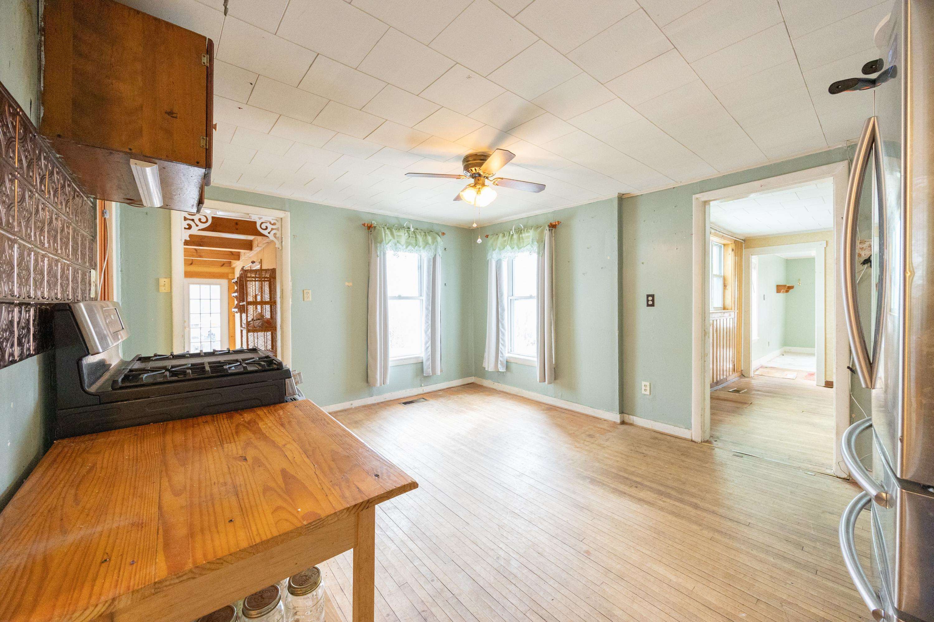 220 Lime Kiln Rd, Haverhill, NH 03780