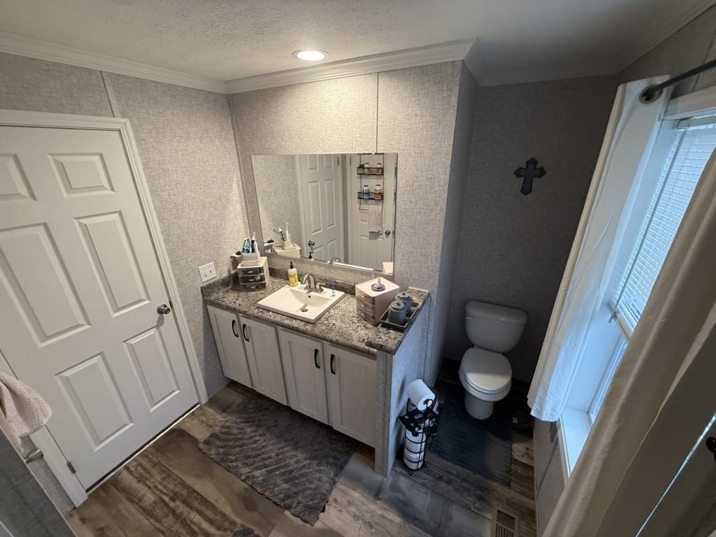 30 Hill Top Cir, Richmond, VT 05477