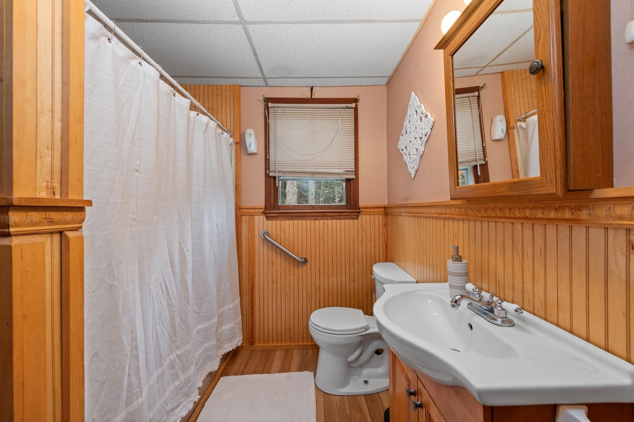 Full bathroom on the list floor