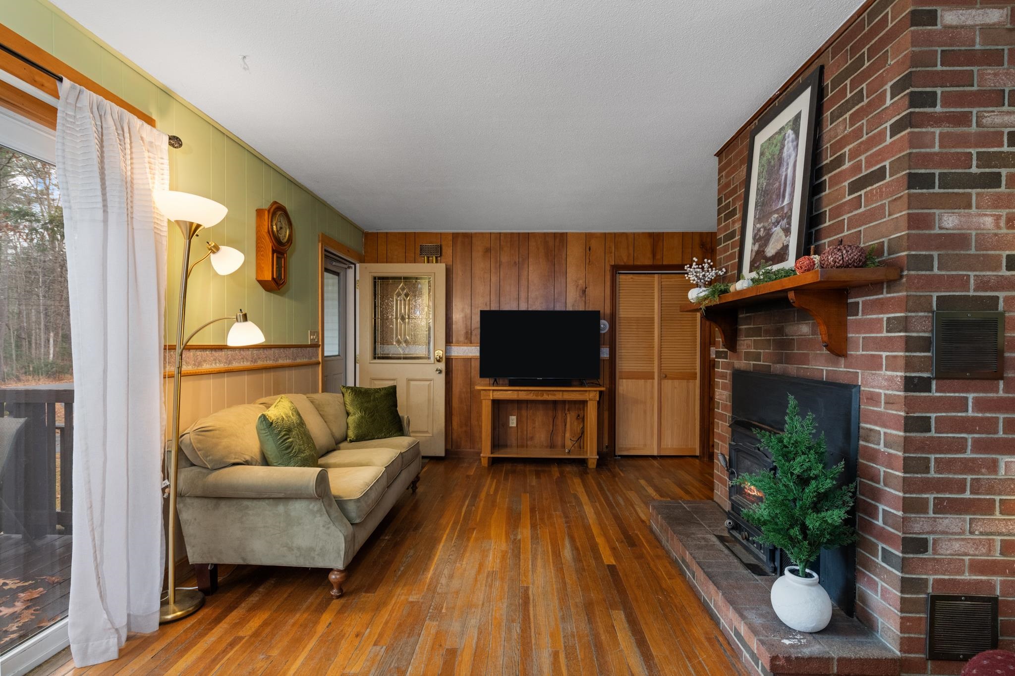 14 Heritage Hill Rd, Holderness, NH 03245