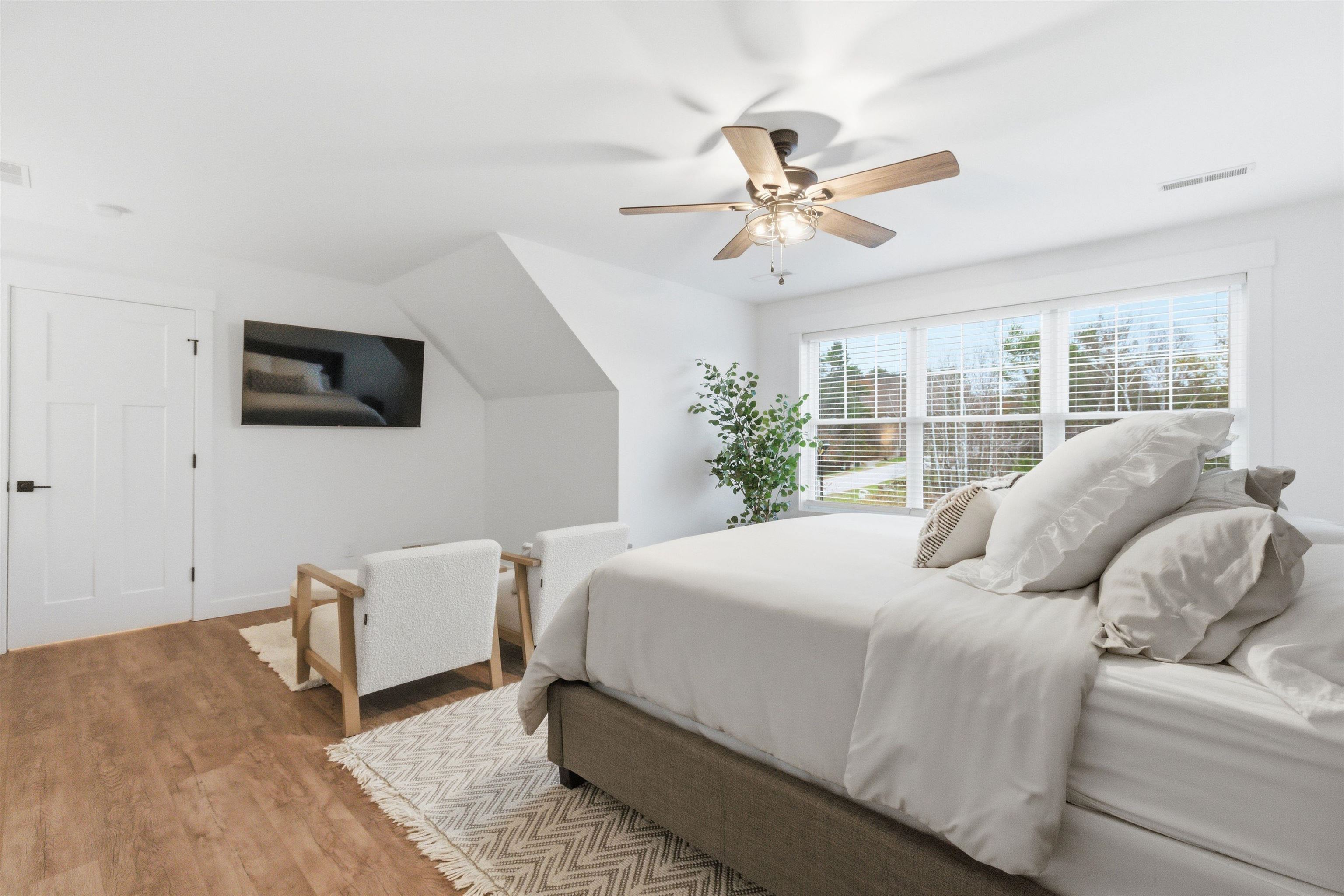 3 Western Ter, Laconia, NH 03246