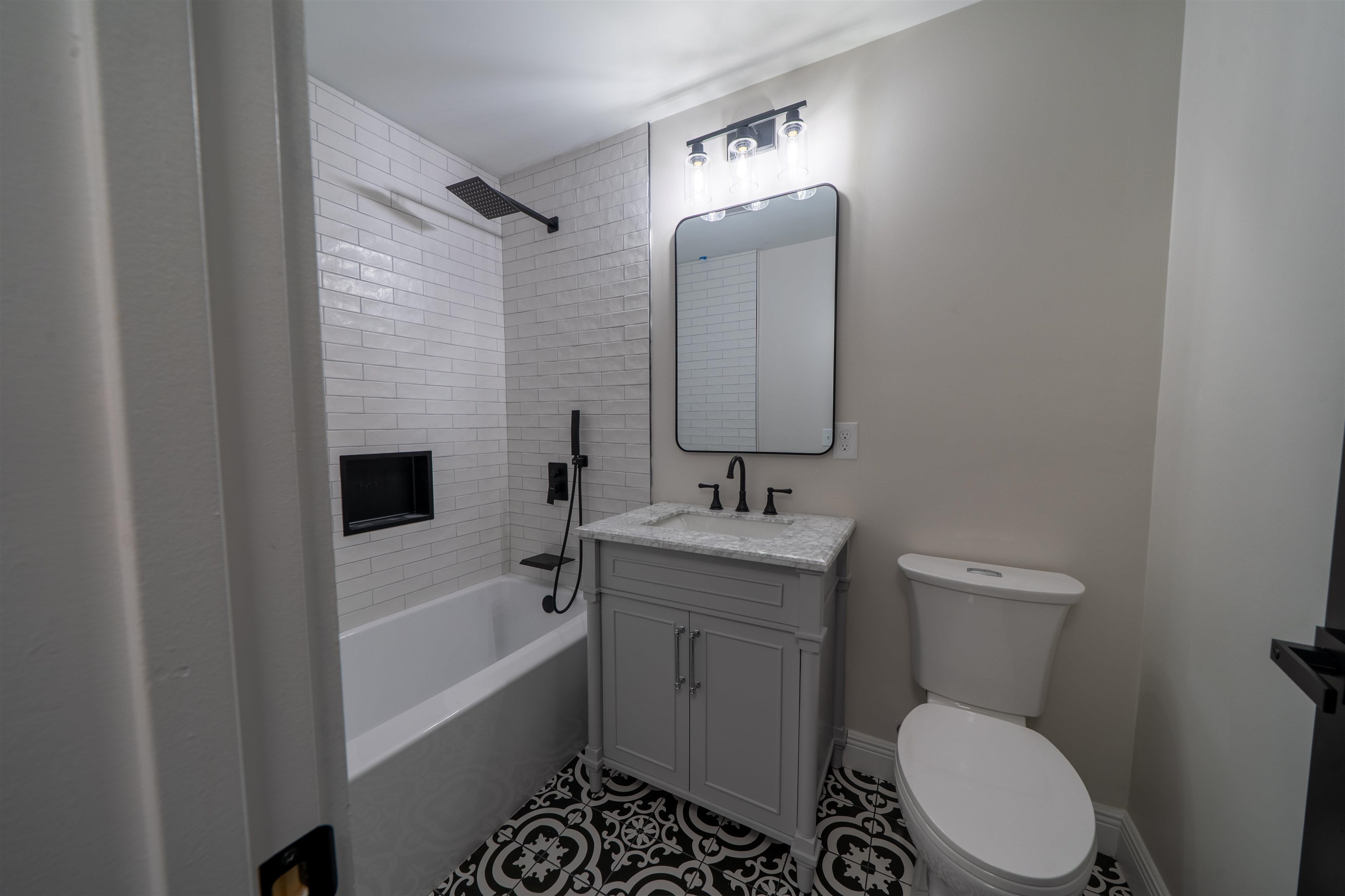 36c Courtland St, Nashua, NH 03064