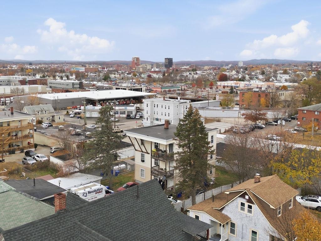 618 Prescott St, Manchester, NH 03103