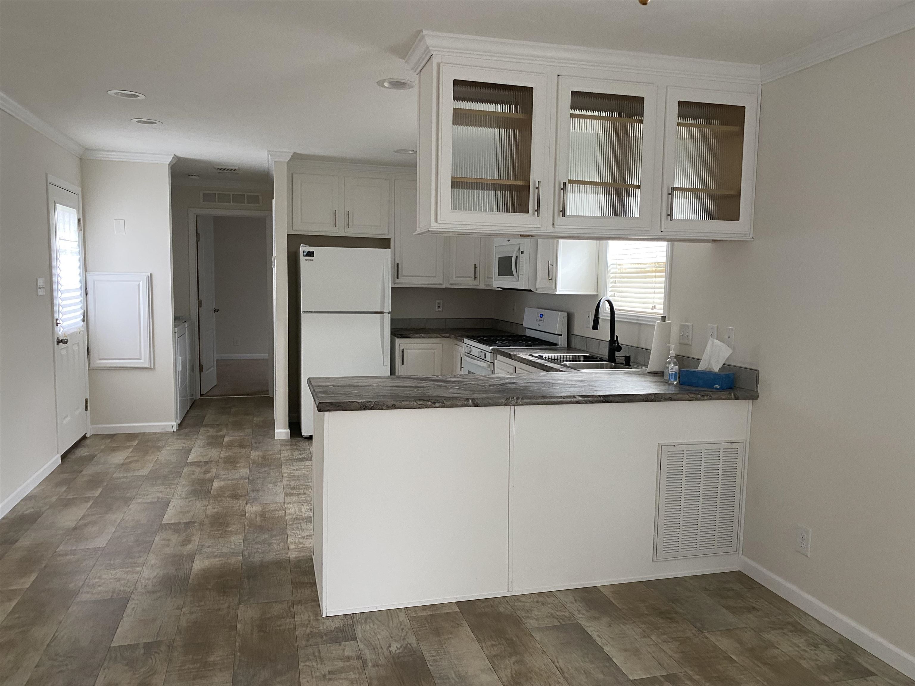 13 Second St, Exeter, NH 03833