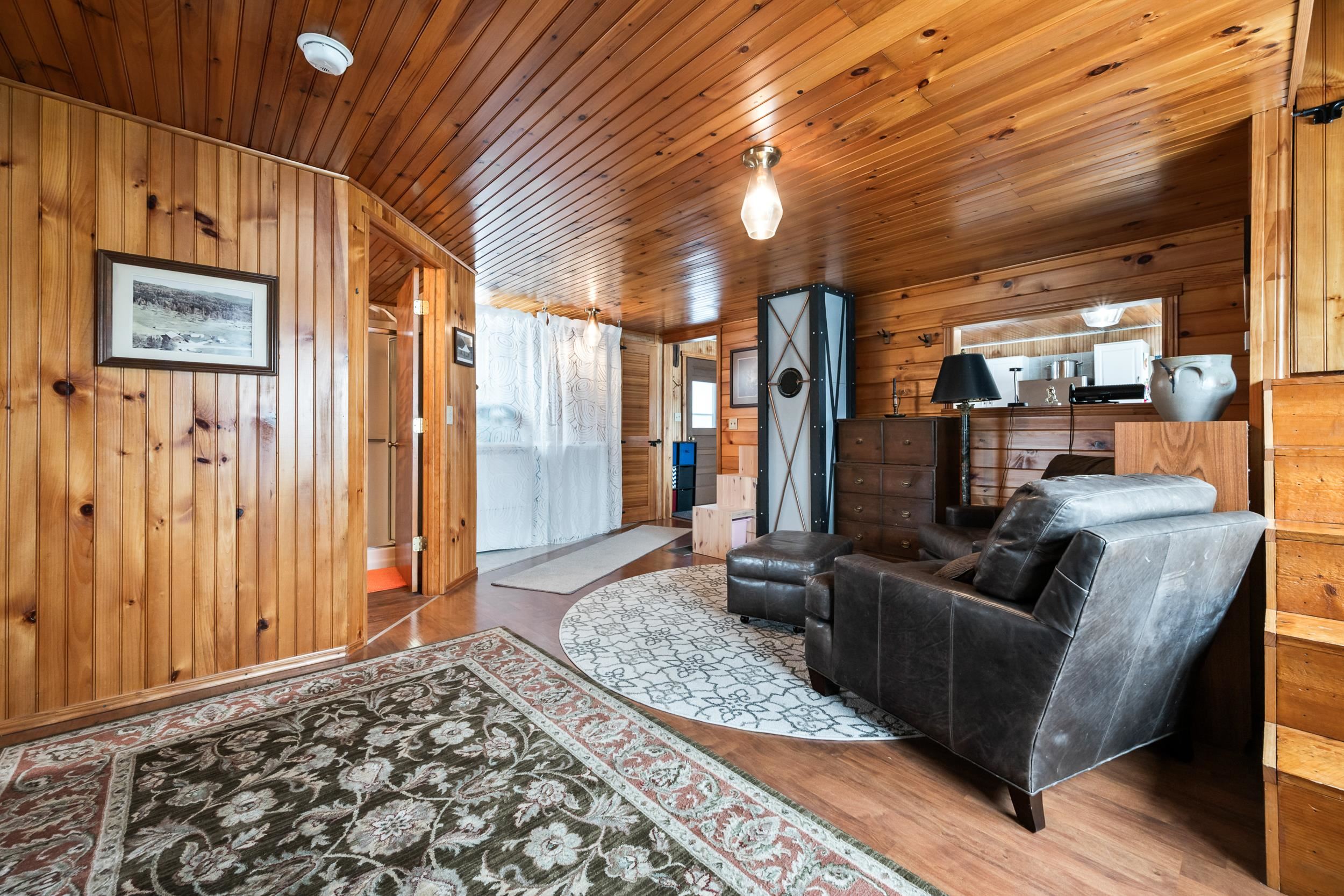 1420 East Side River Rd, Dummer, NH 03588