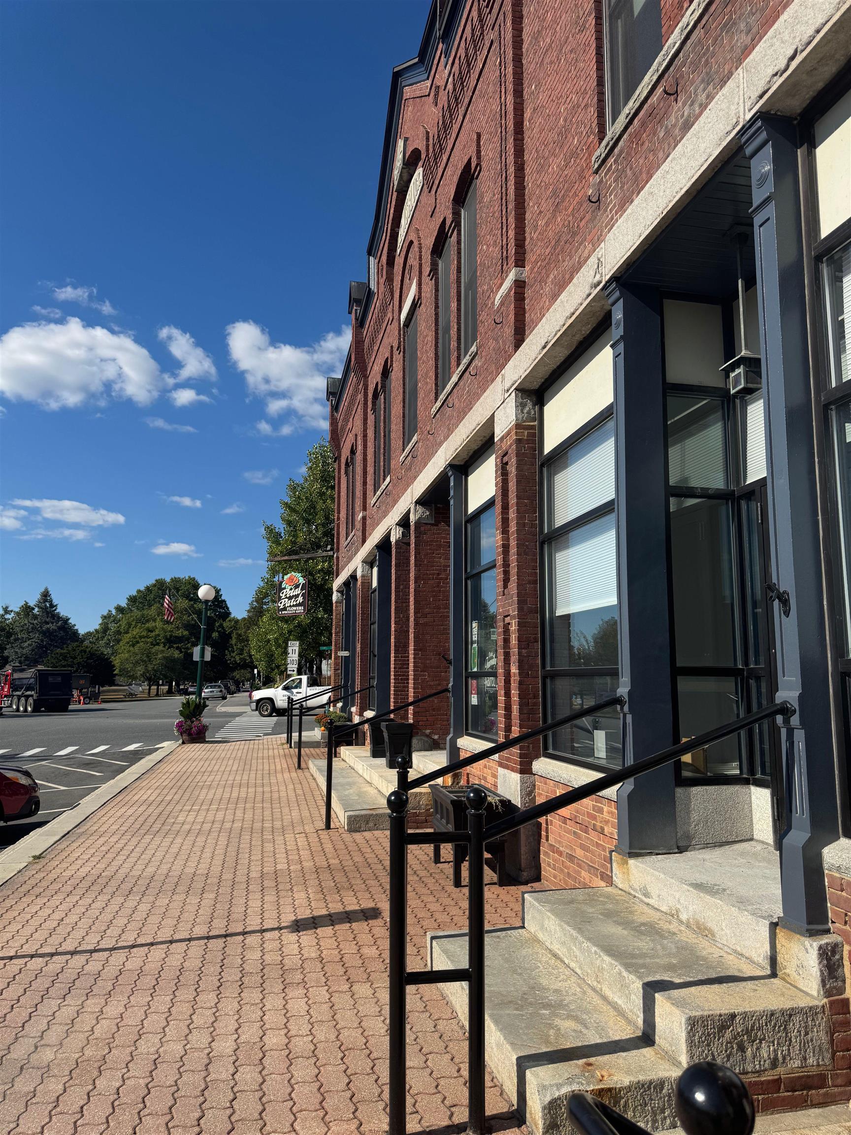 Newport NH&nbsp;All Apartments and Housing  for sale