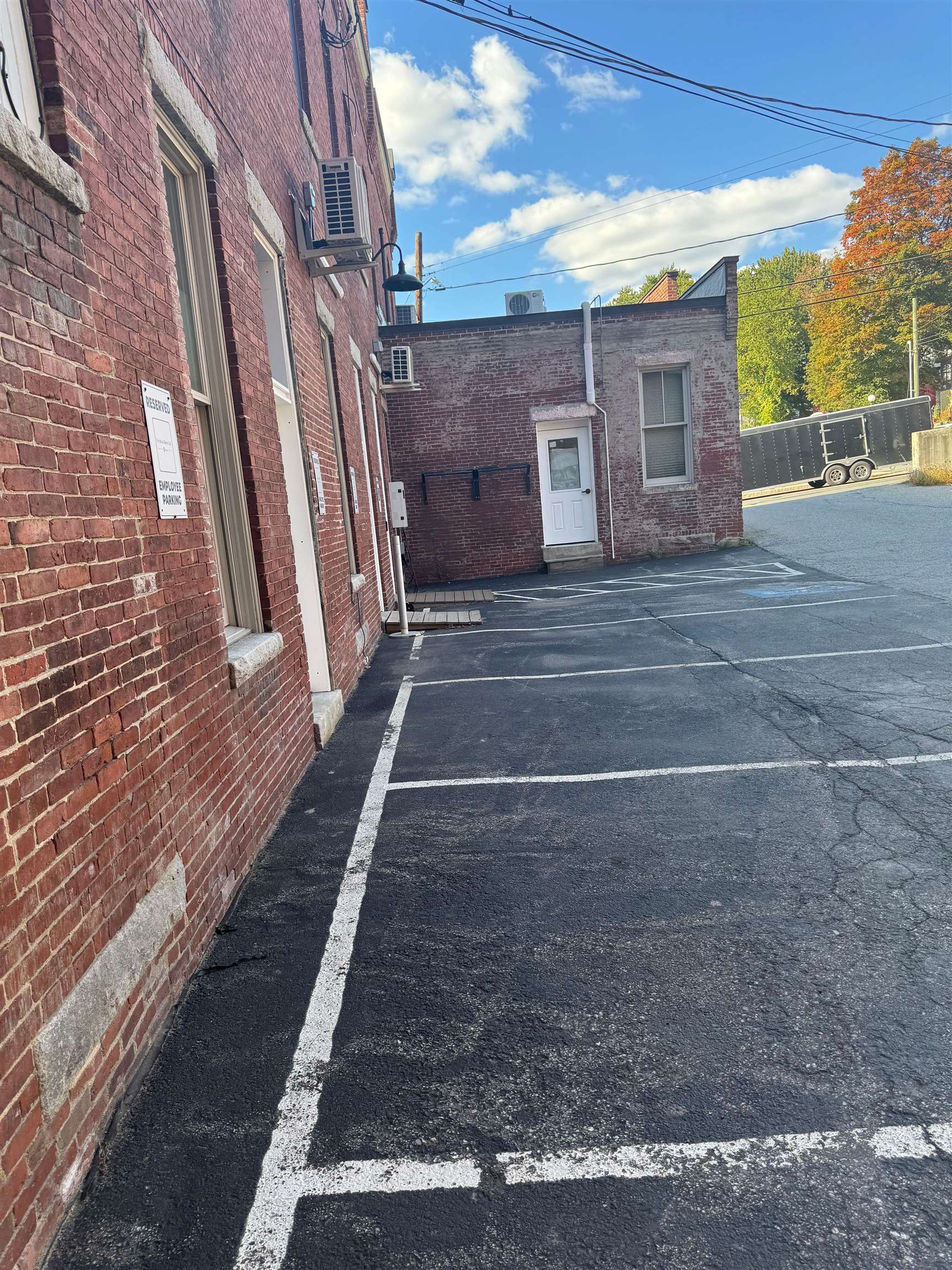 Rear Parking 24438857