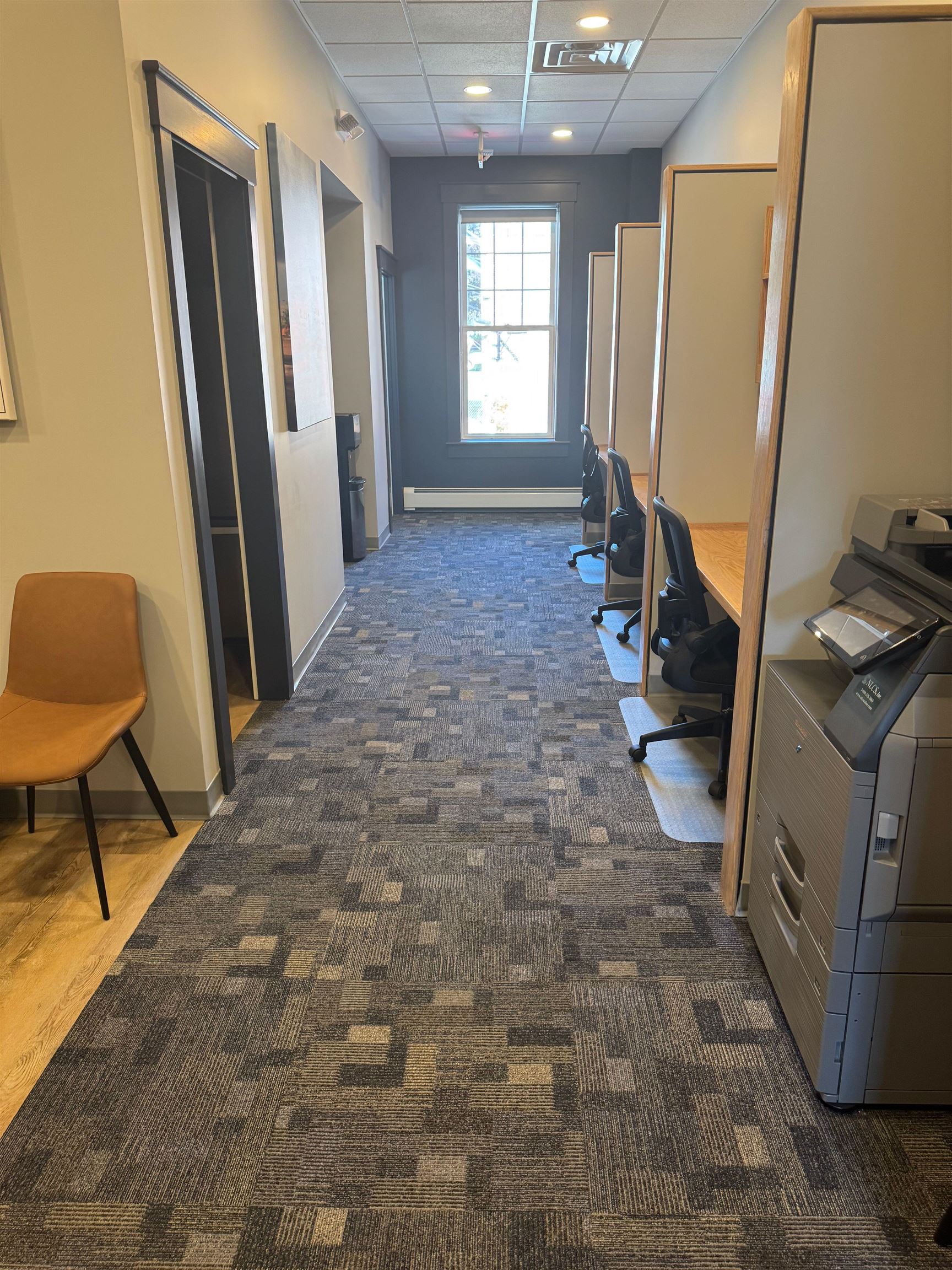 Common area 2nd floor 24438840