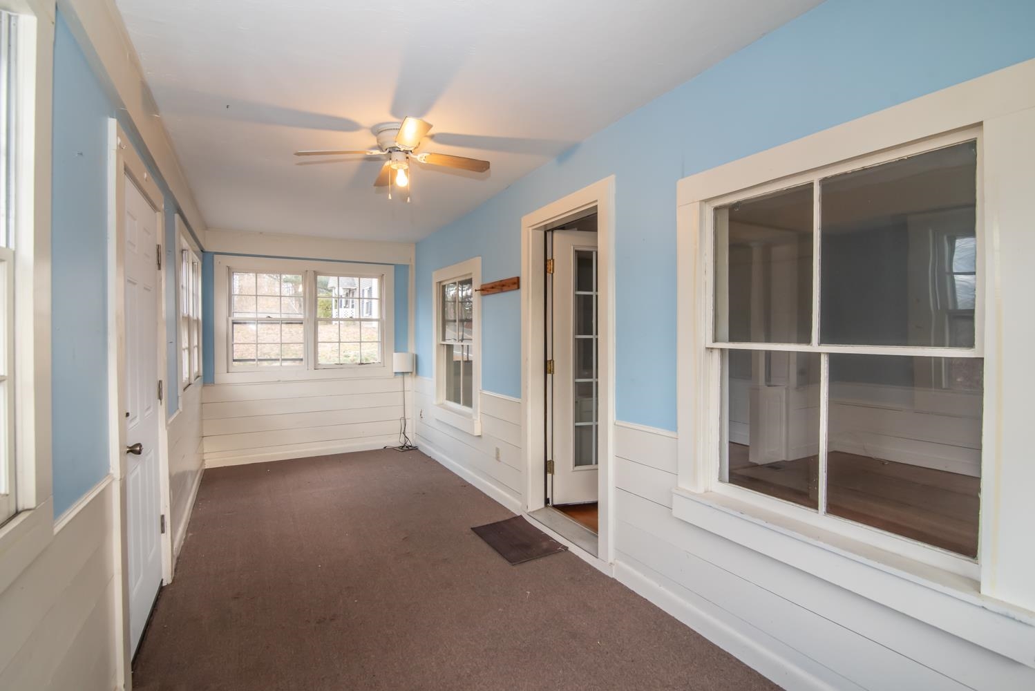 10 Auburn Rd, Londonderry, NH 03053