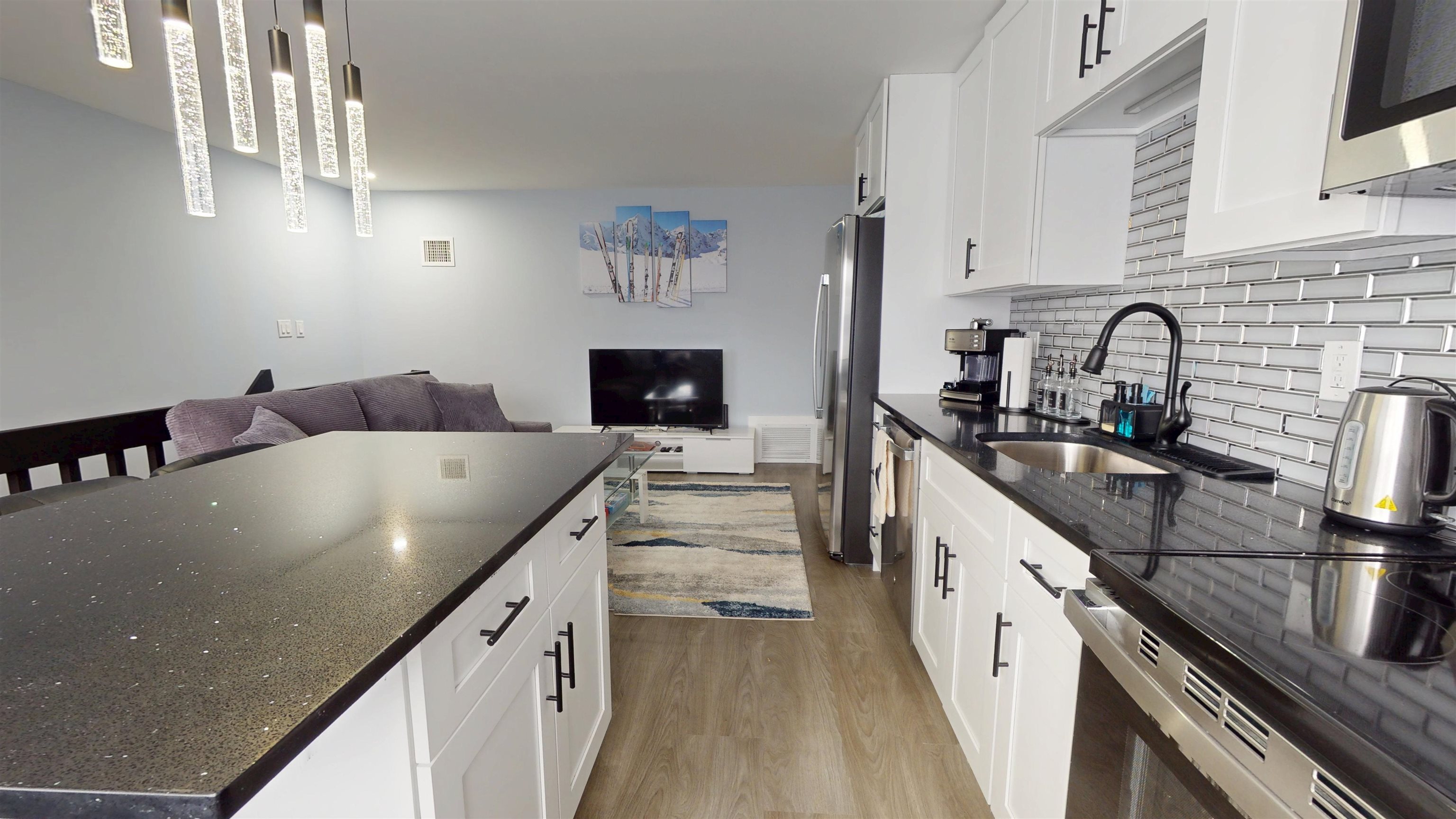 78 Main St #3A, Lincoln, NH 03251