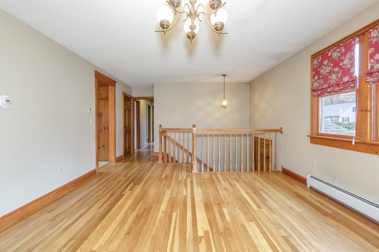 380 Woodcrest Ct, Manchester, NH 03109