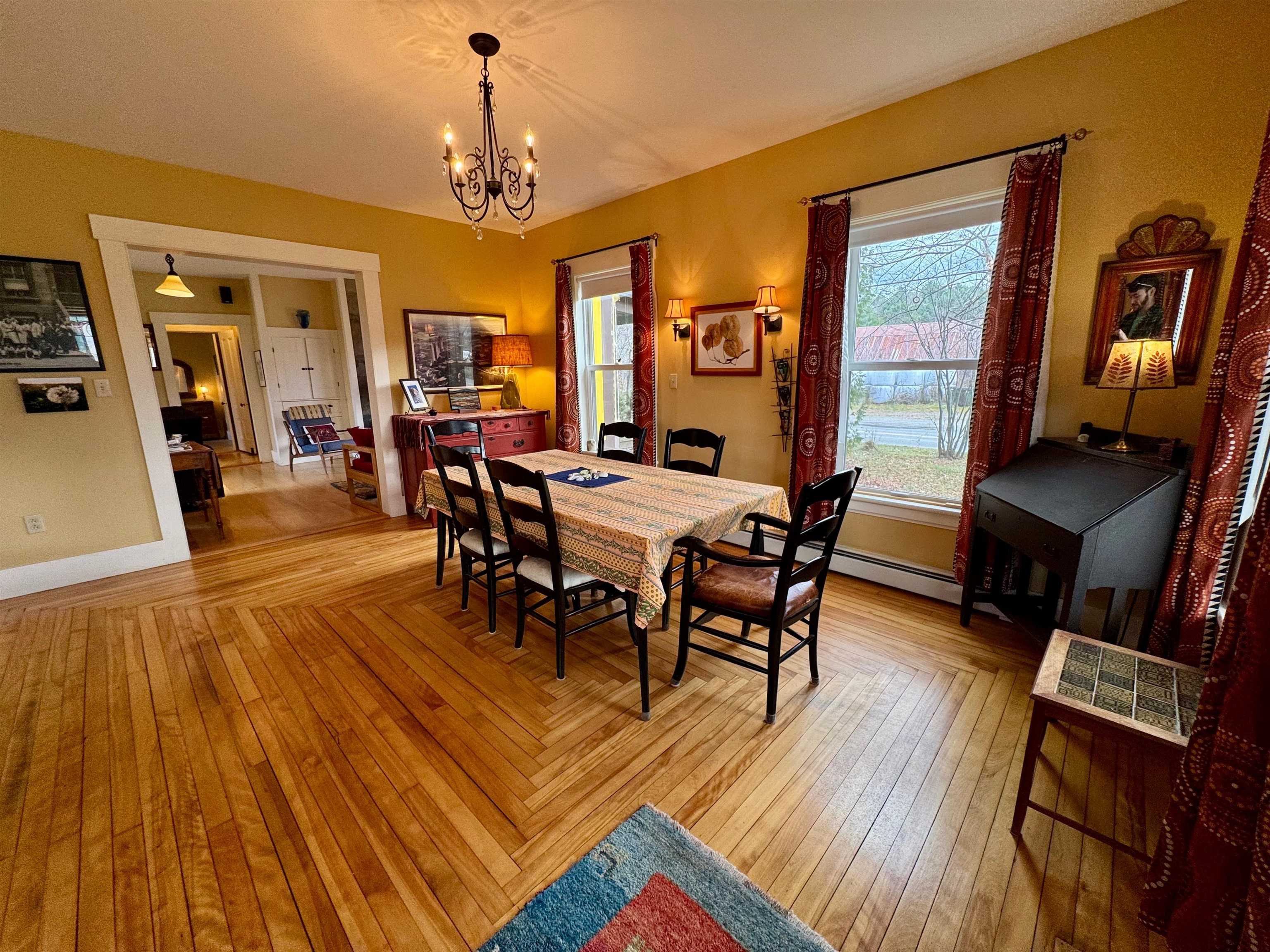 191 River Rd, Piermont, NH 03779