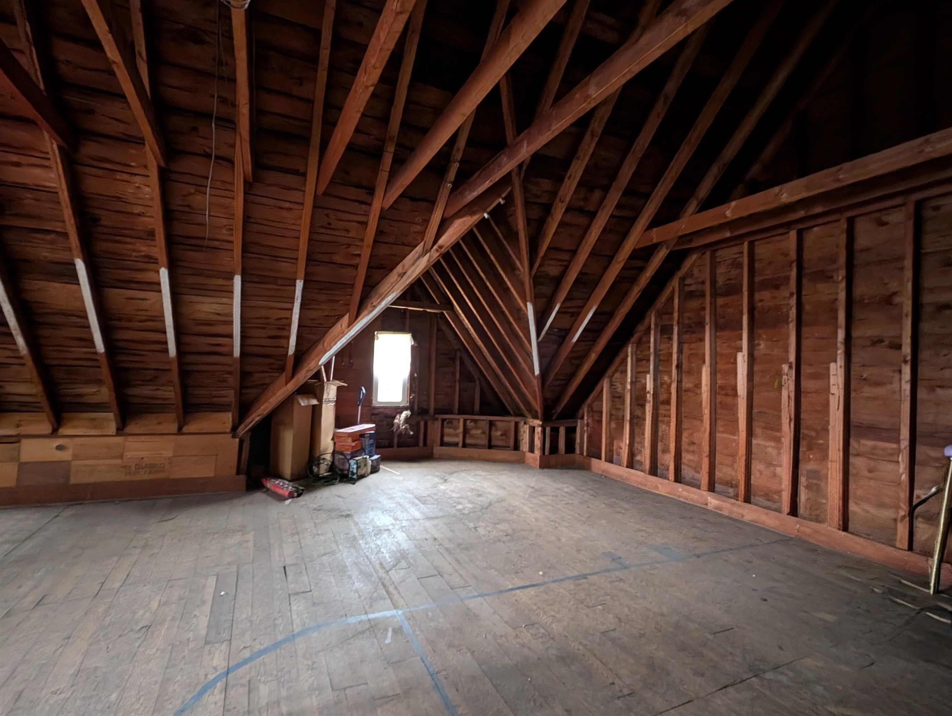 90 Bunker Hill St, Lancaster, NH 03584