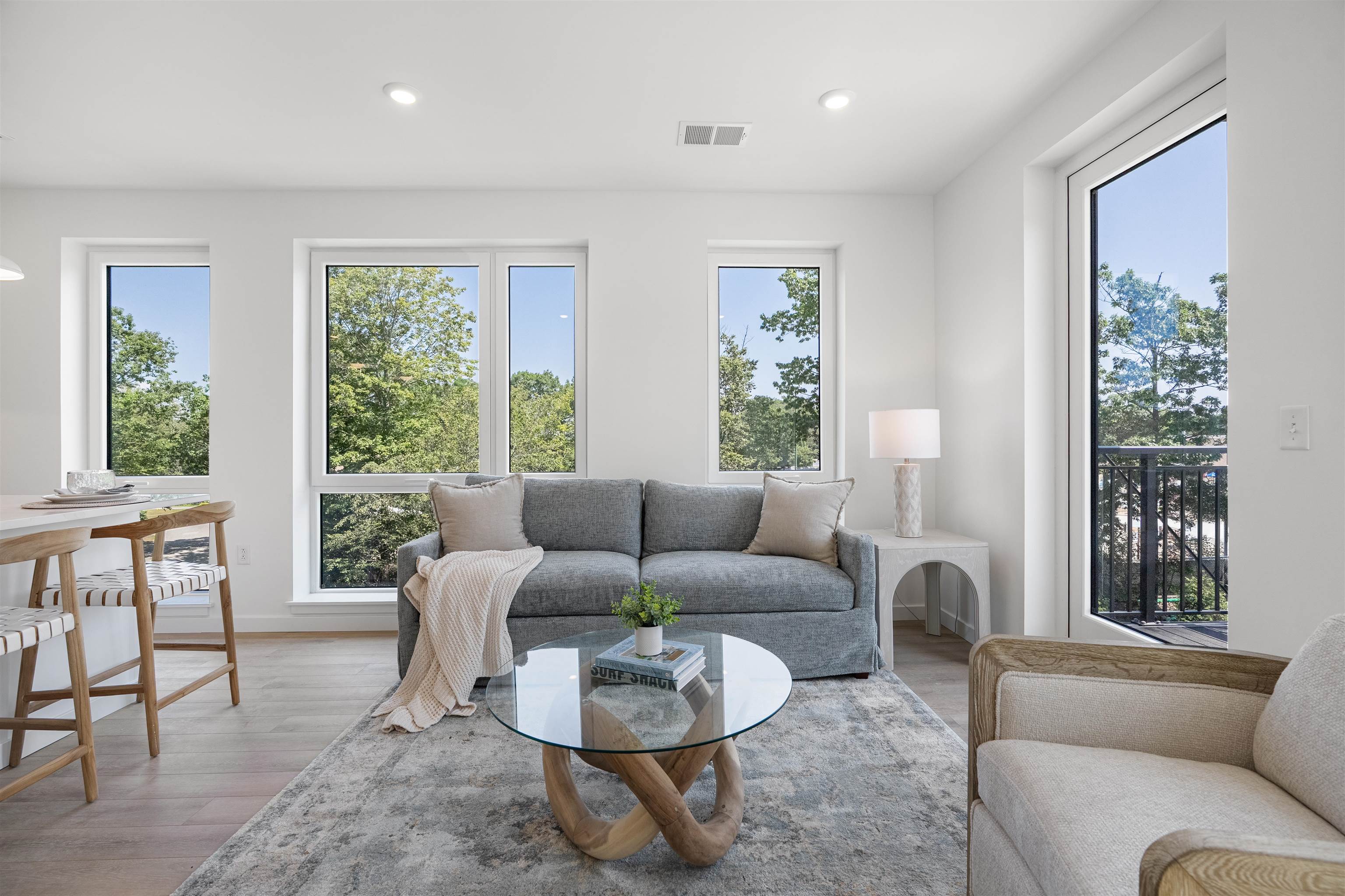 80 Constitution Ave #323, Portsmouth, NH 03801