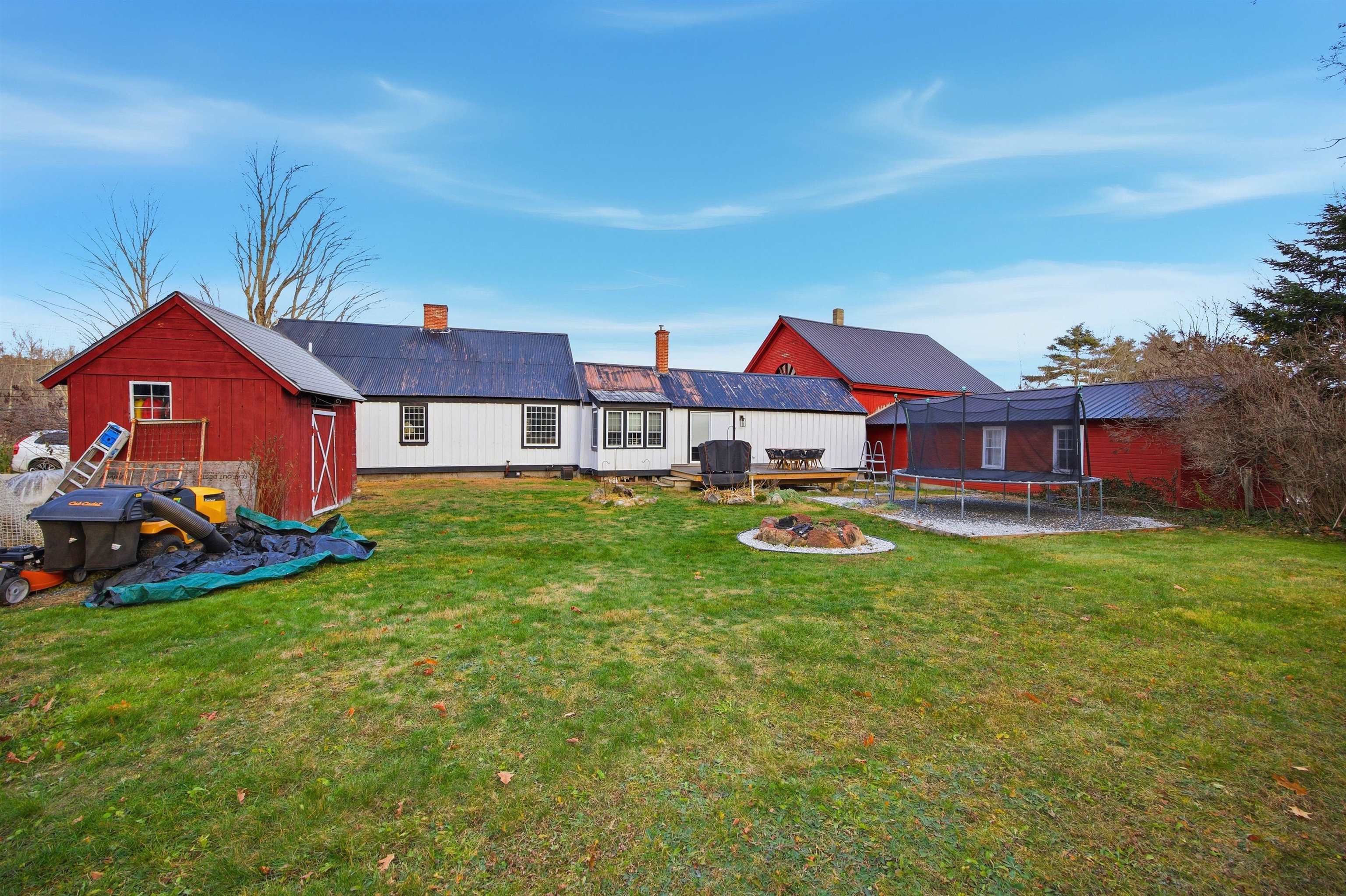 70 White Mountain Hw, Tamworth, NH 03817-4663