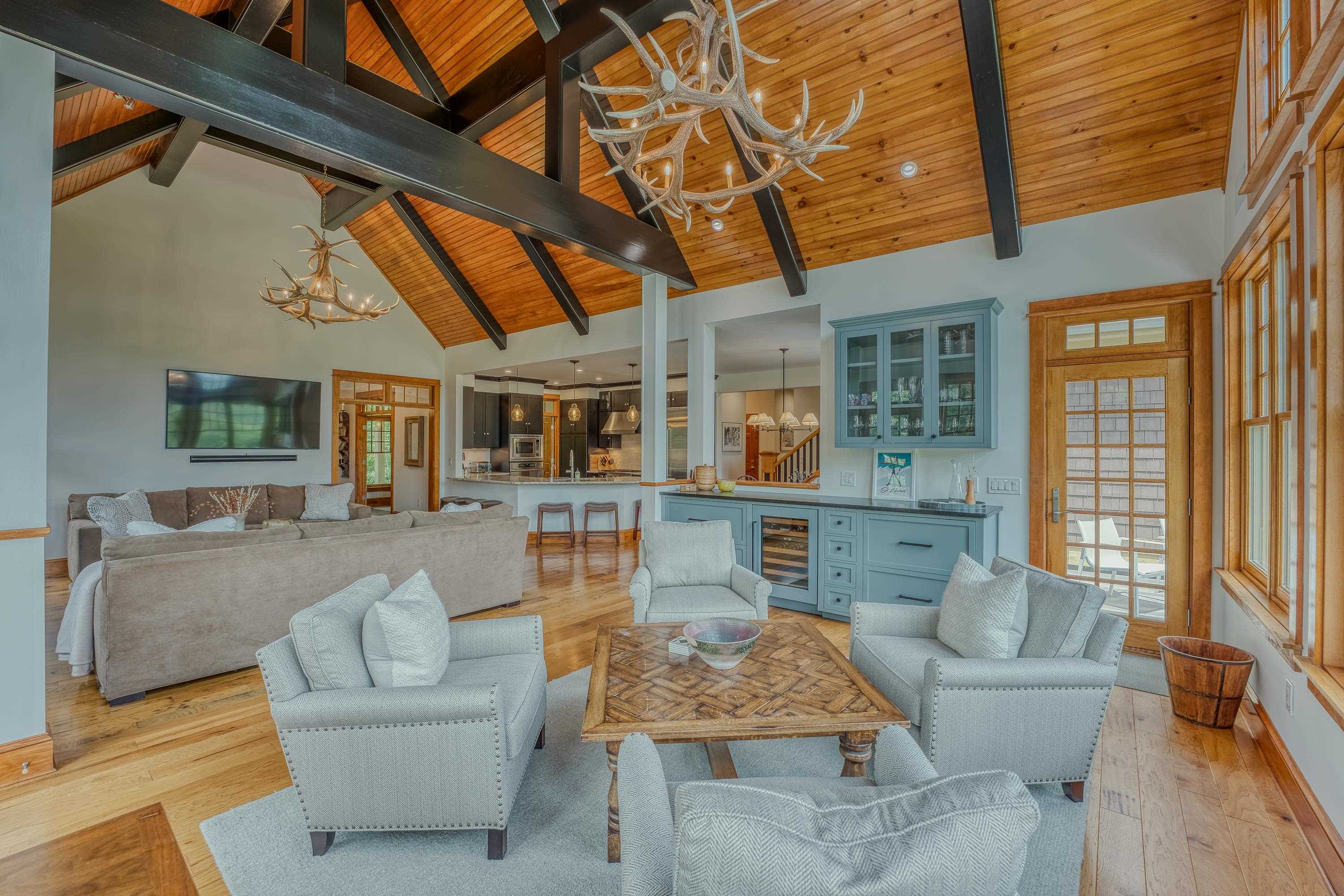 185 Notchway Dr, Franconia, NH 03580