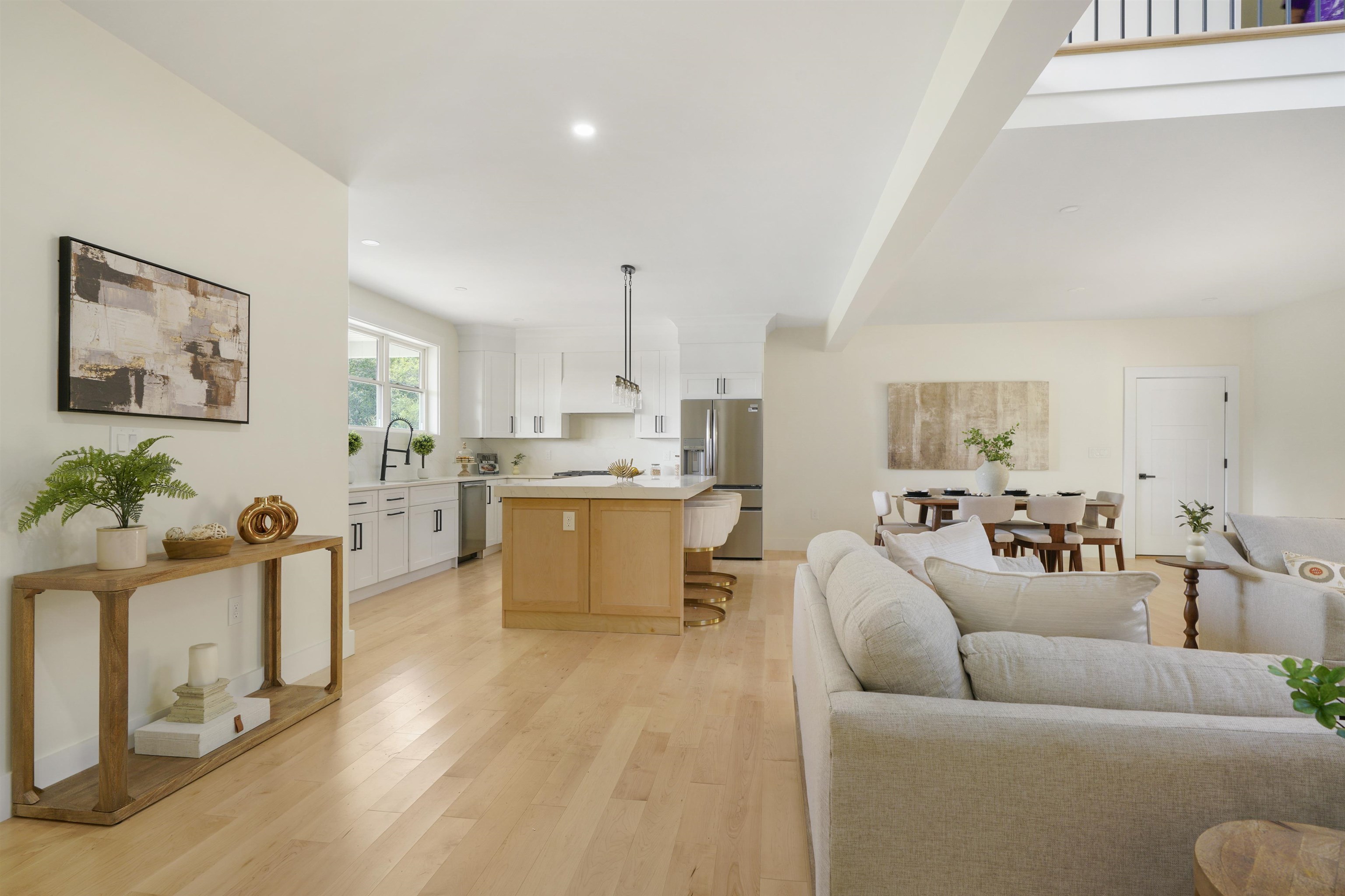 55 Indian Rock Rd, Bedford, NH 03011-0