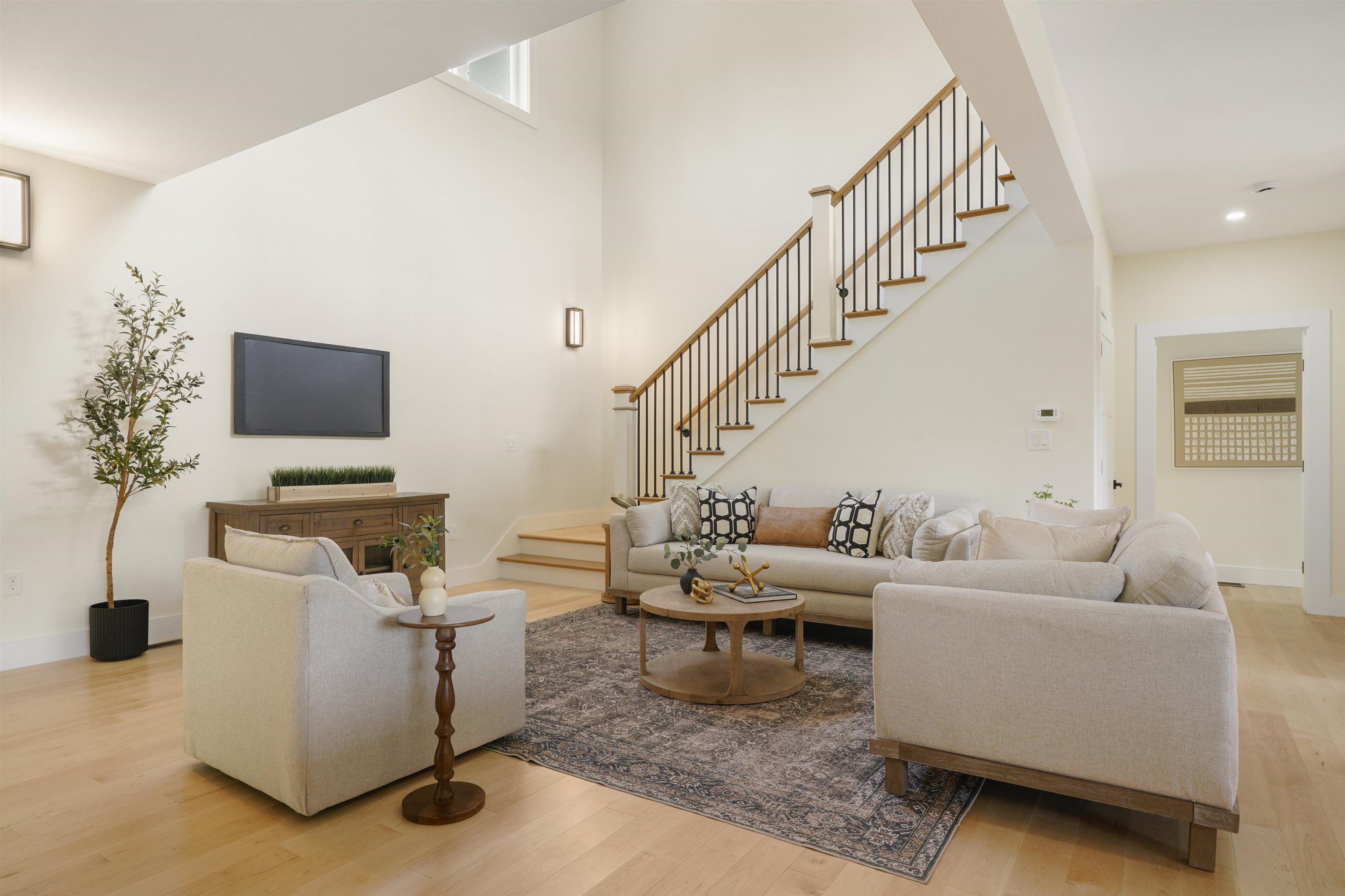 55 Indian Rock Rd, Bedford, NH 03011-0