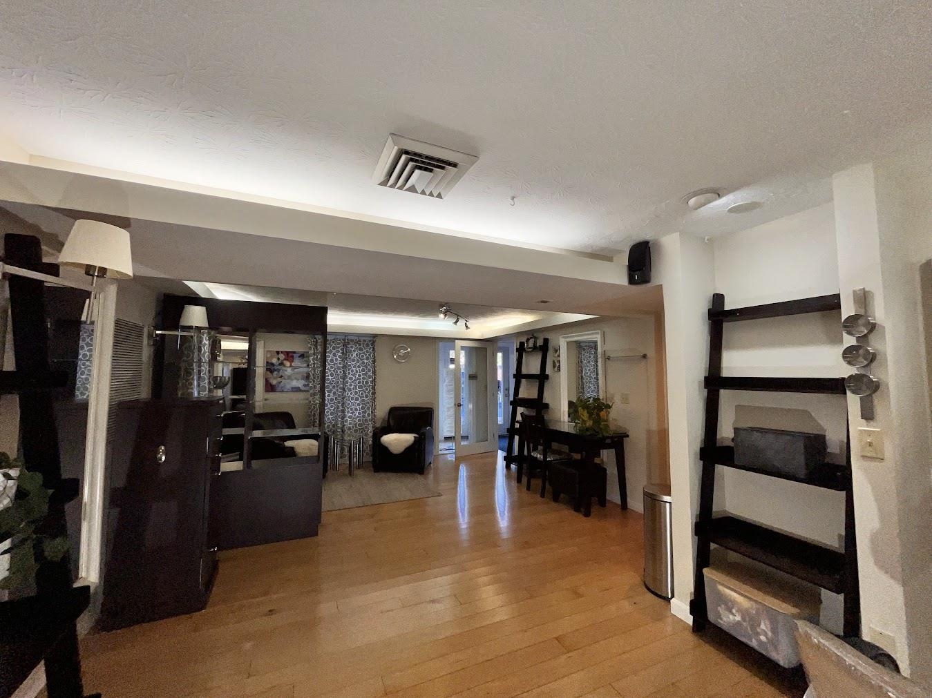 110 Ponemah Rd, Amherst, NH 03031