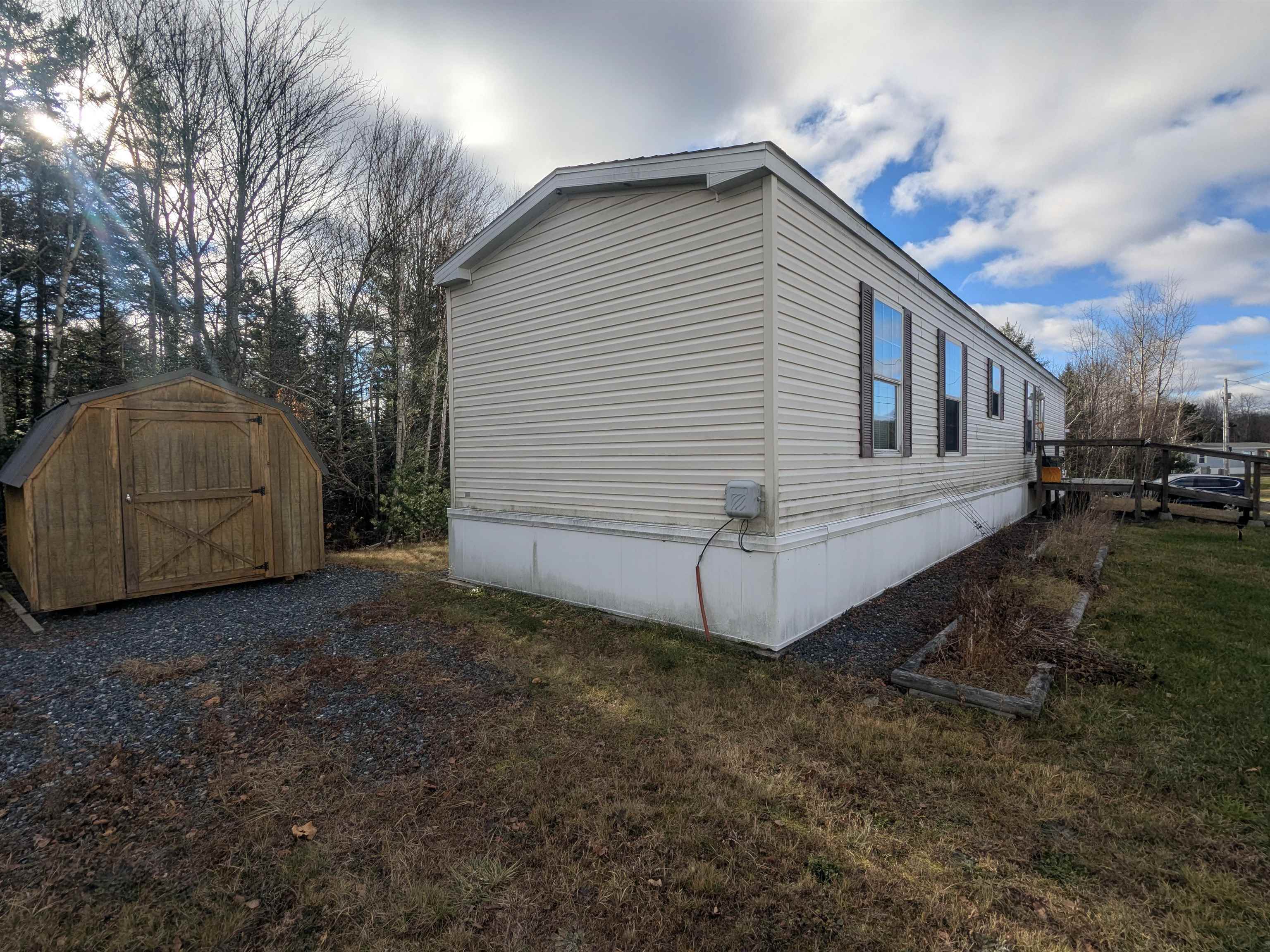27 Lunar Dr, Canaan, NH 03741
