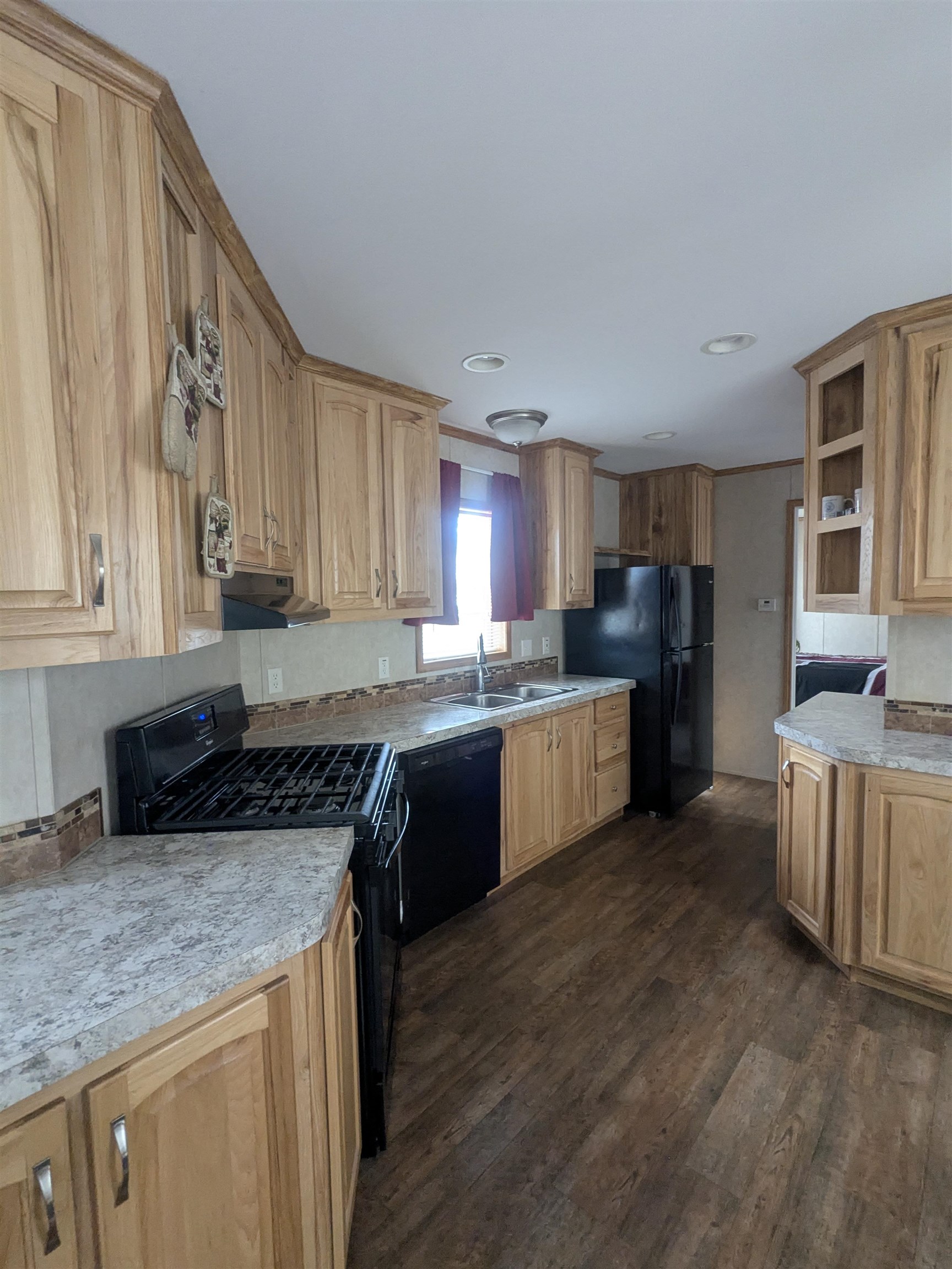 27 Lunar Dr, Canaan, NH 03741