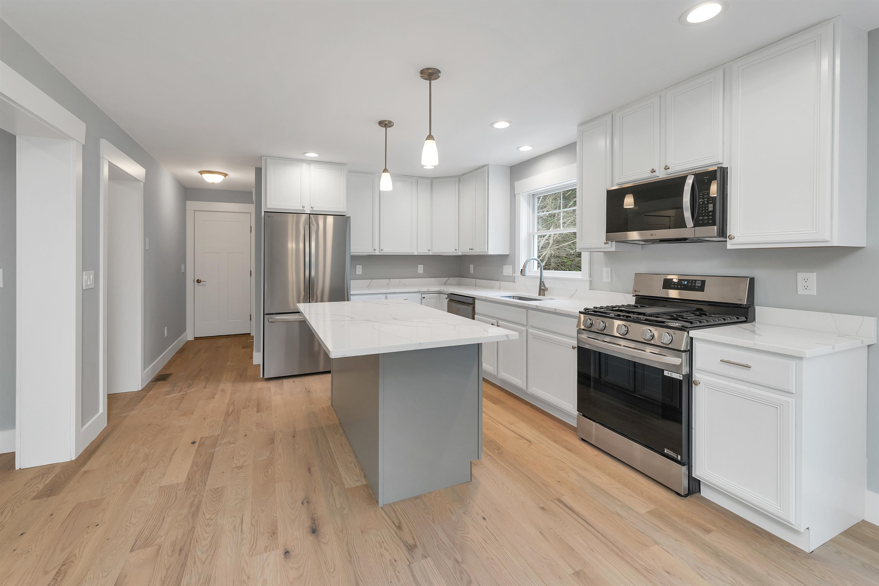 650 Alton Mountain Rd, Alton, NH 03810