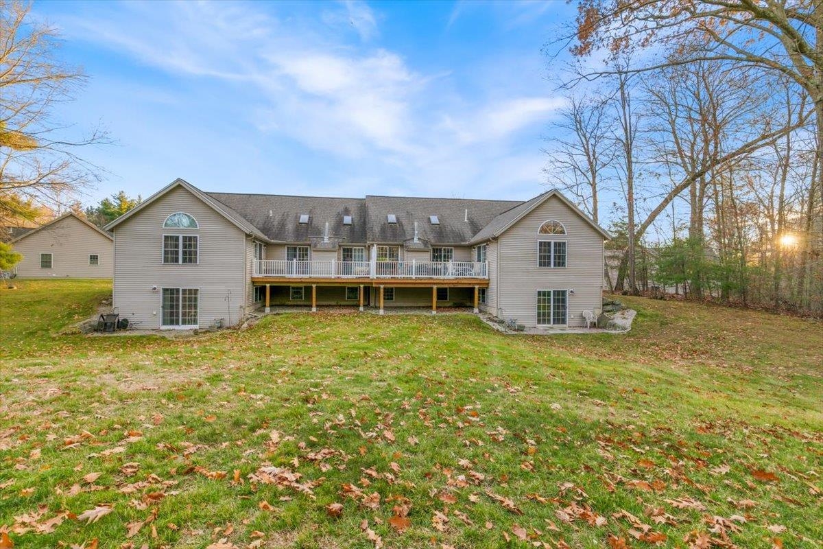 40 Cricket Hill Rd, East Kingston, NH 03827