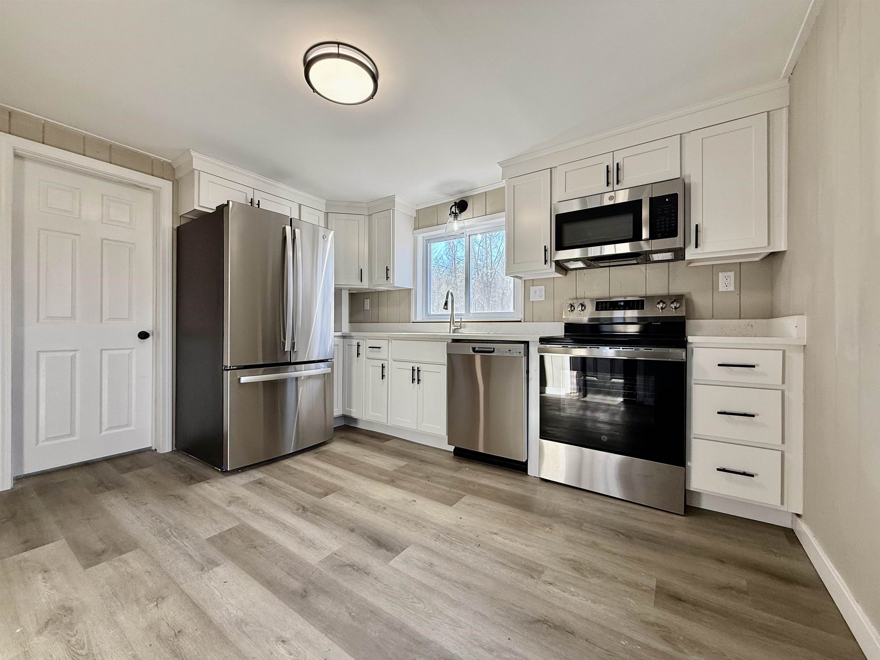 82 Edgerly School Rd, Meredith, NH 03253