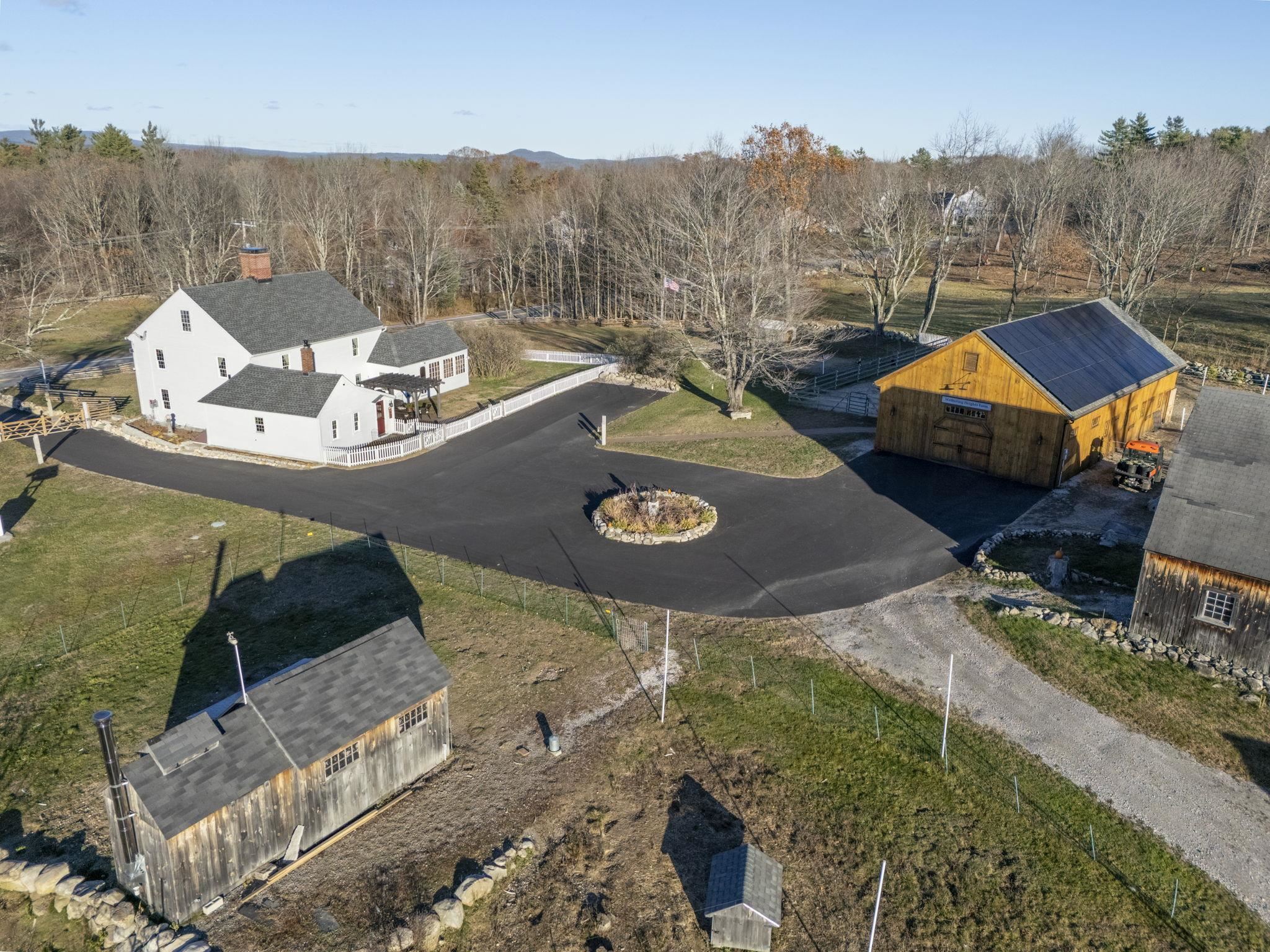 392 High St, Candia, NH 03034