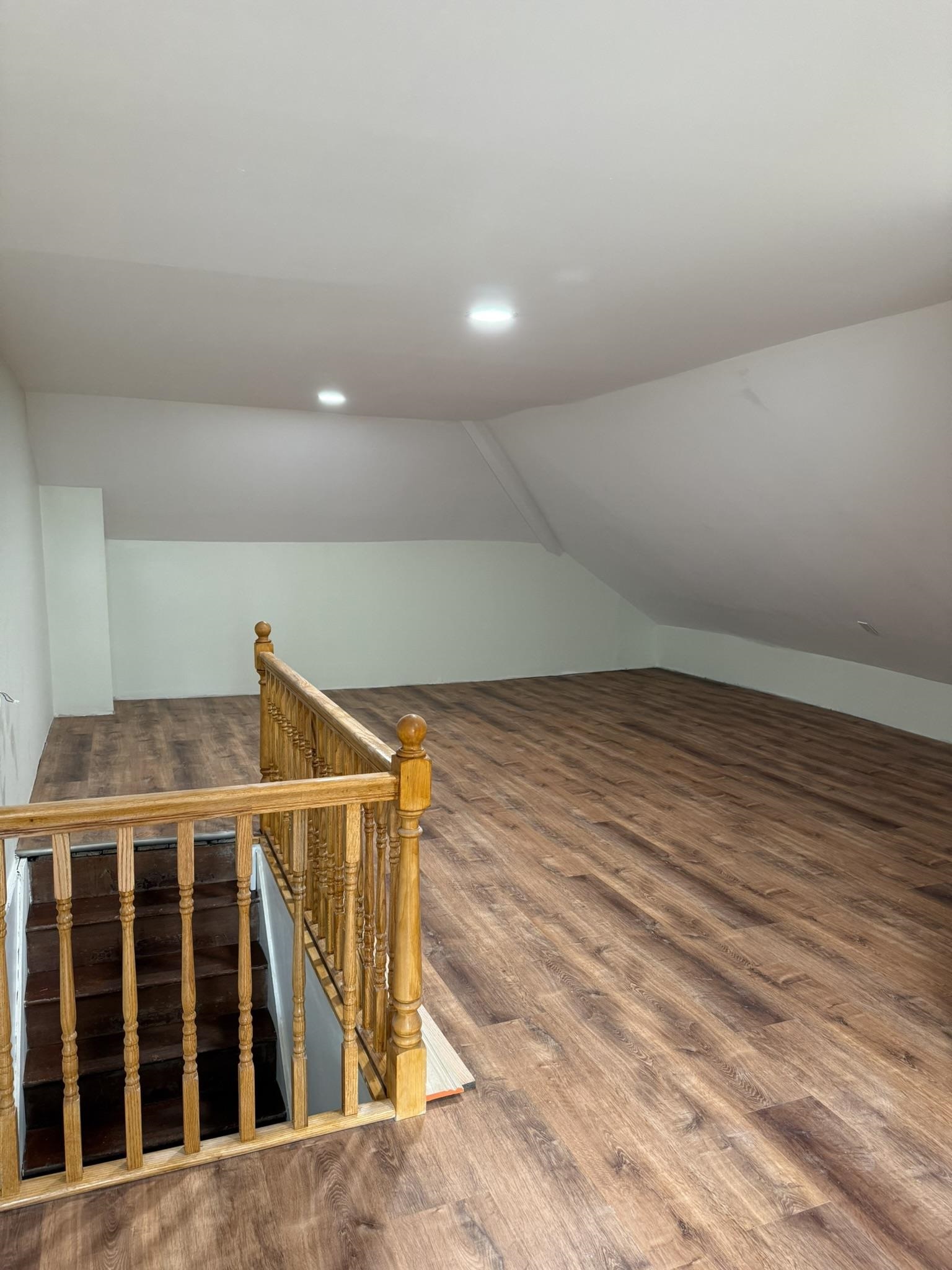 50 School St, Claremont, NH 03473