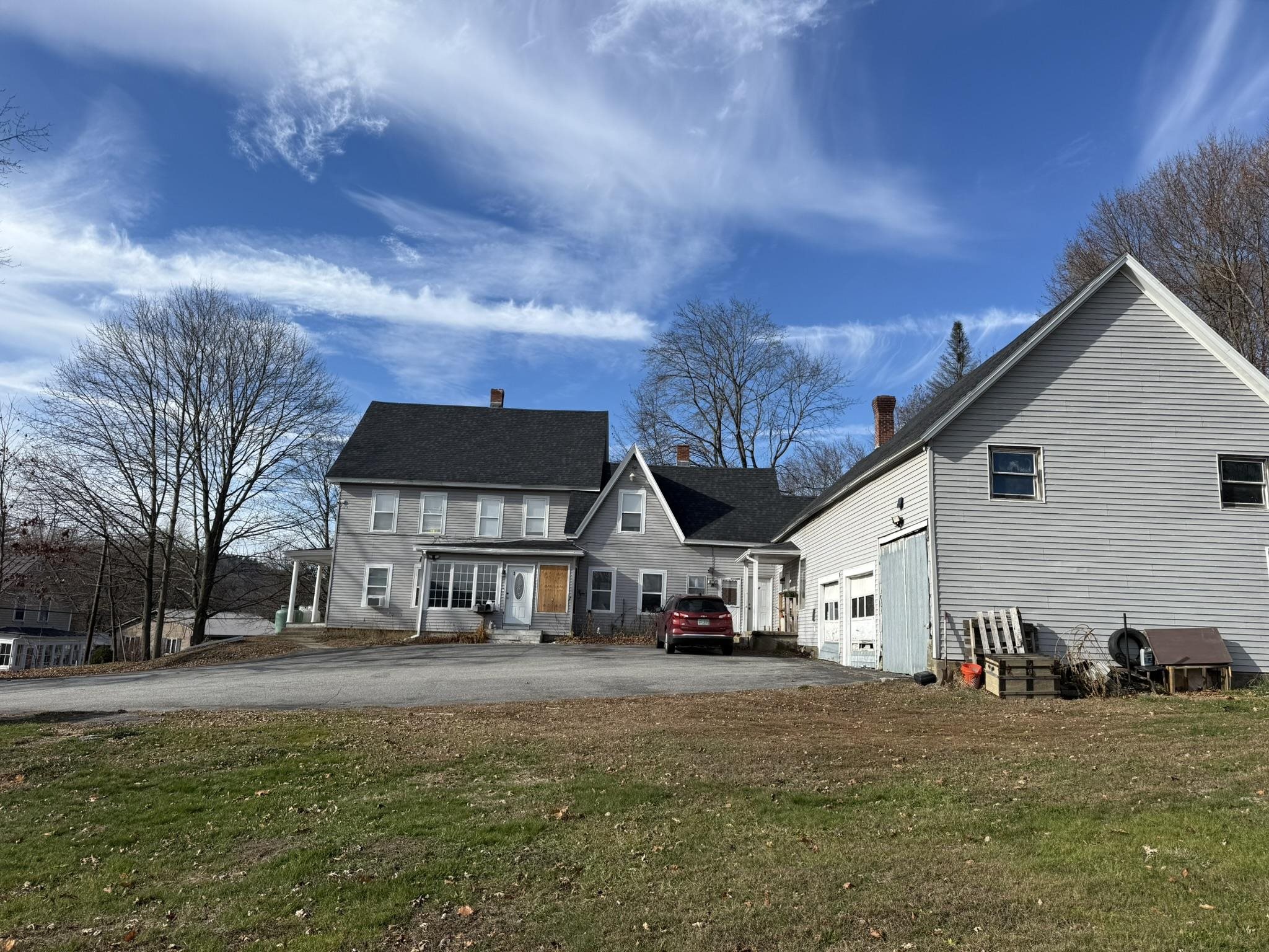 211 North St, Claremont, NH 03743-2003
