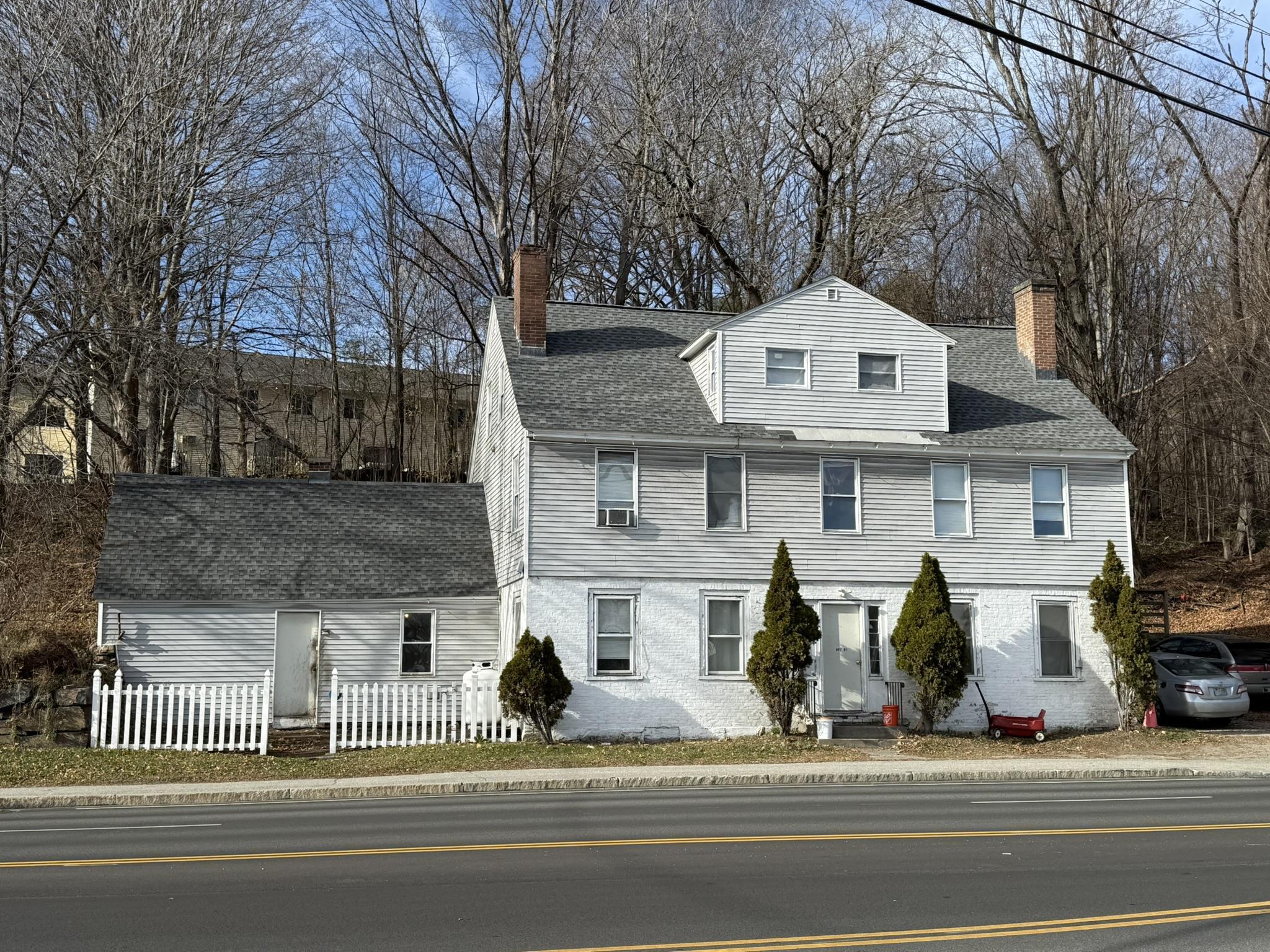 38 Washington St, Claremont, NH 03743-5550