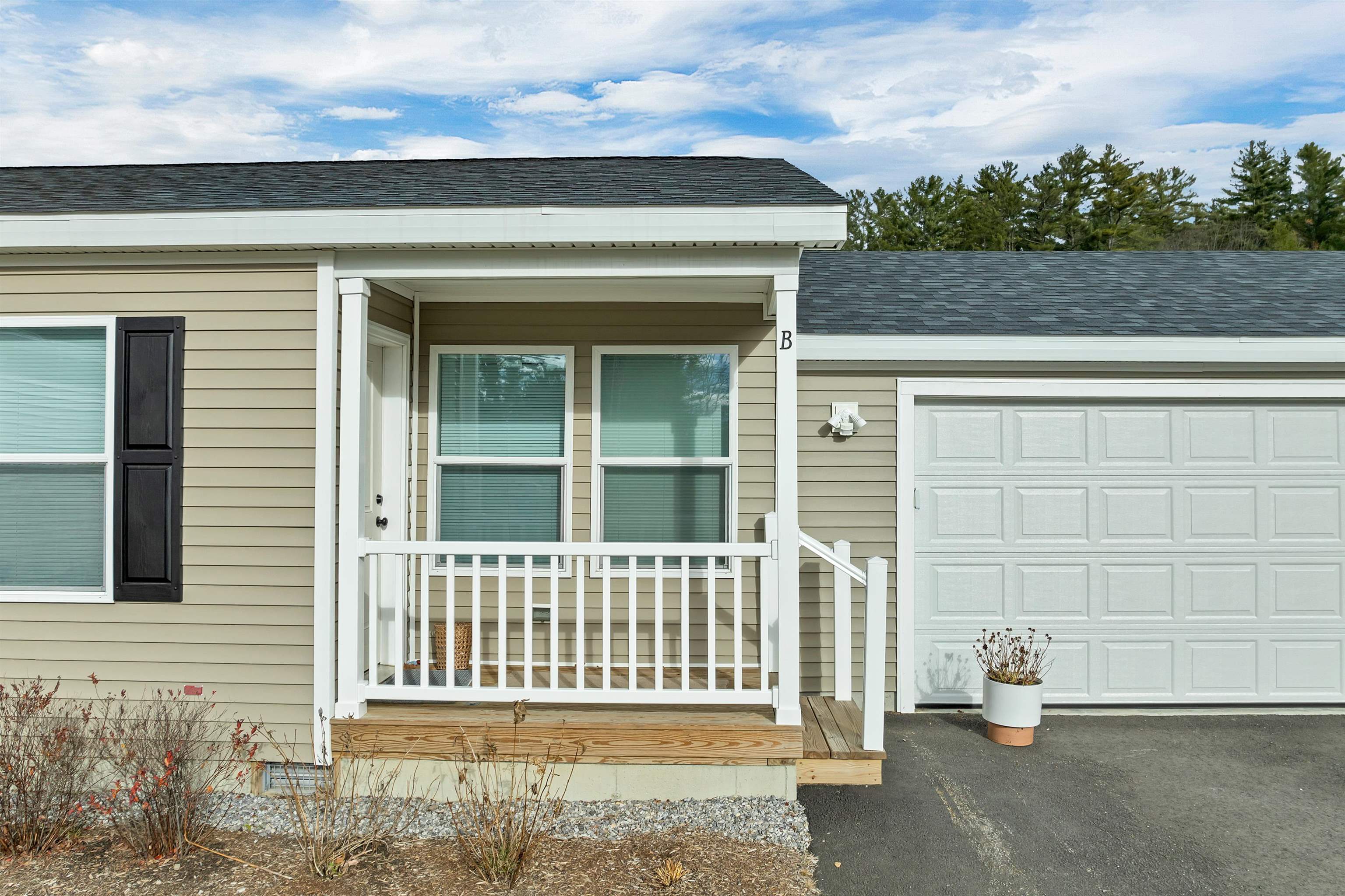 15-B Wildflower Ln, Plymouth, NH 03264