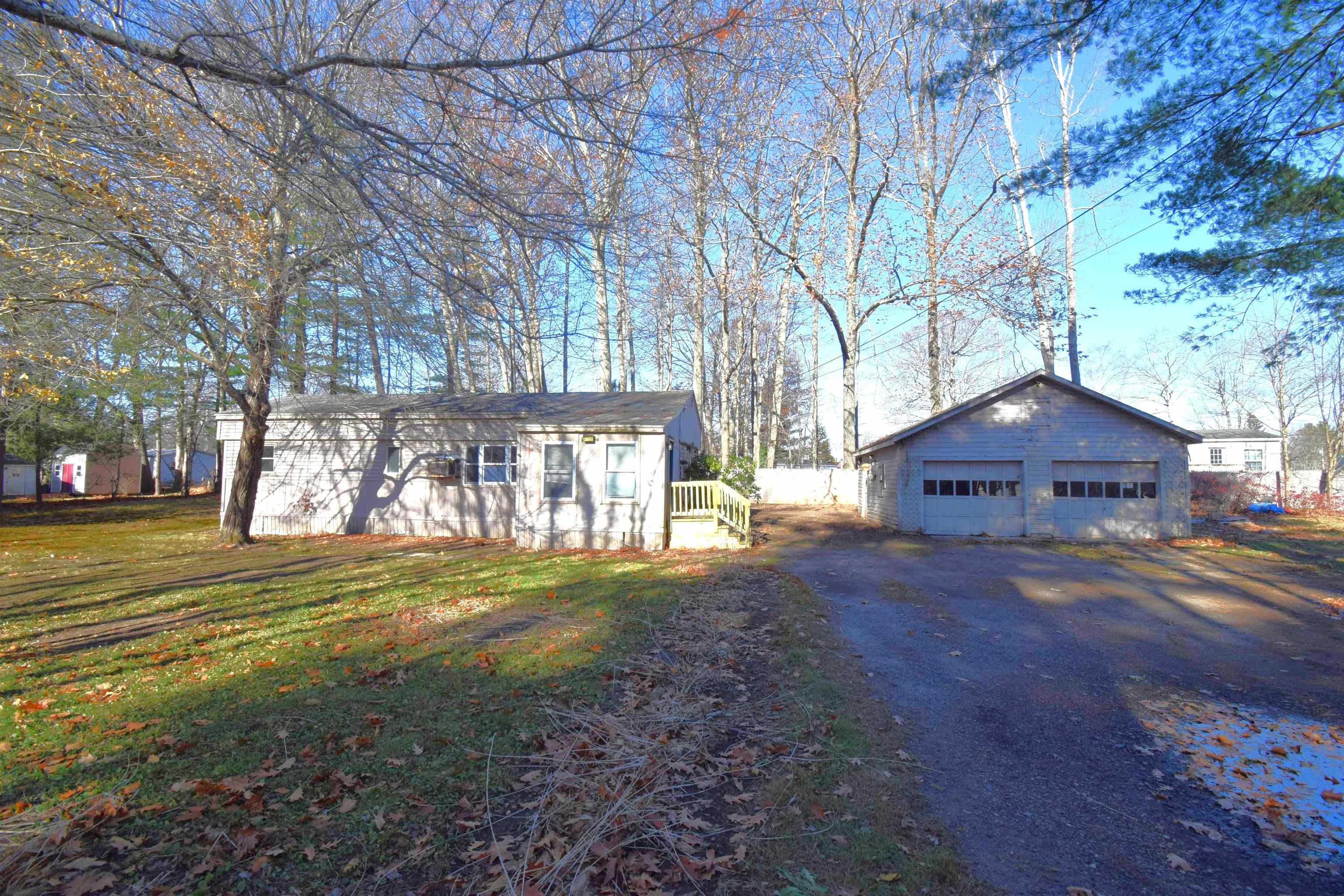 6 Dow St, Exeter, NH 03833