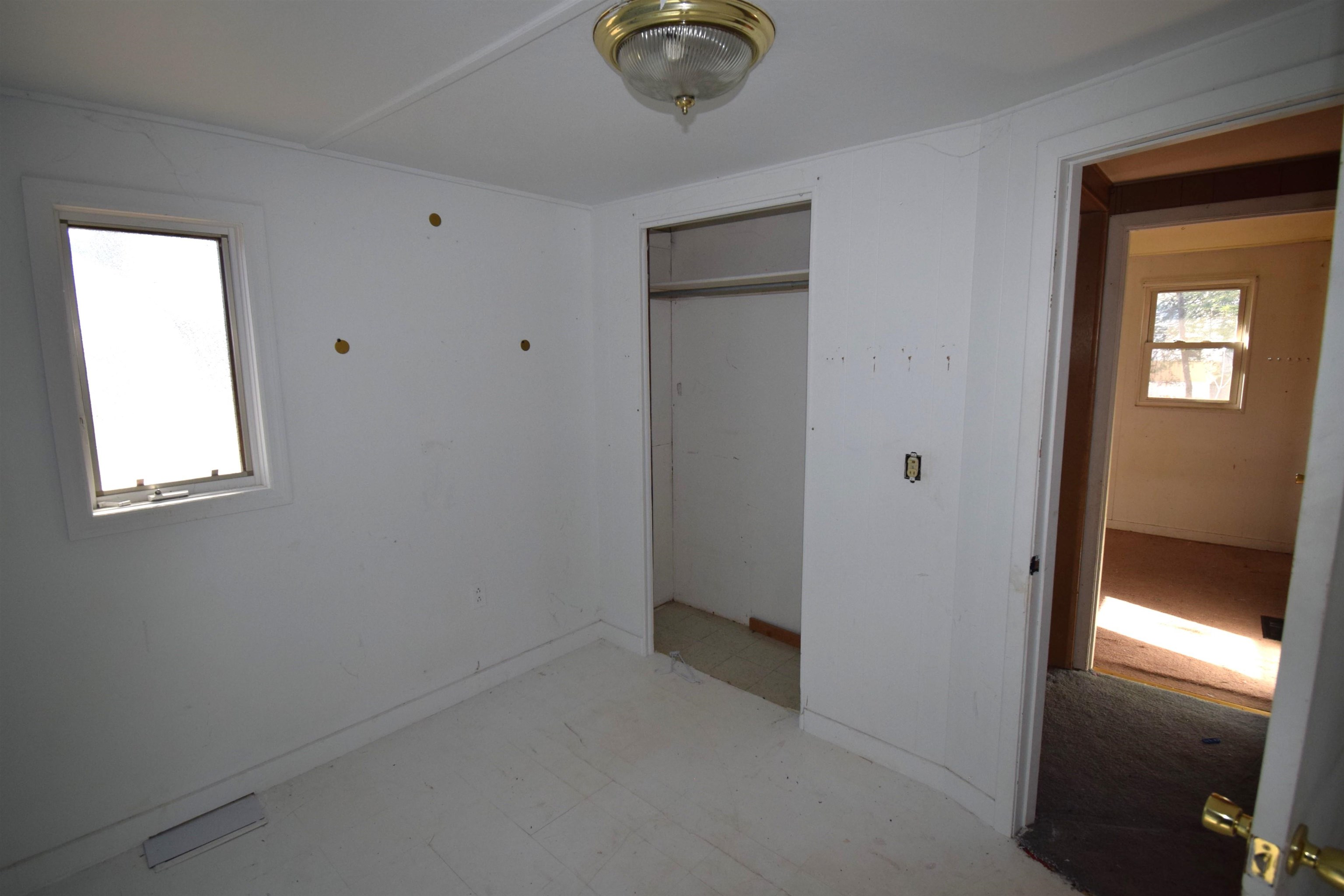 6 Dow St, Exeter, NH 03833