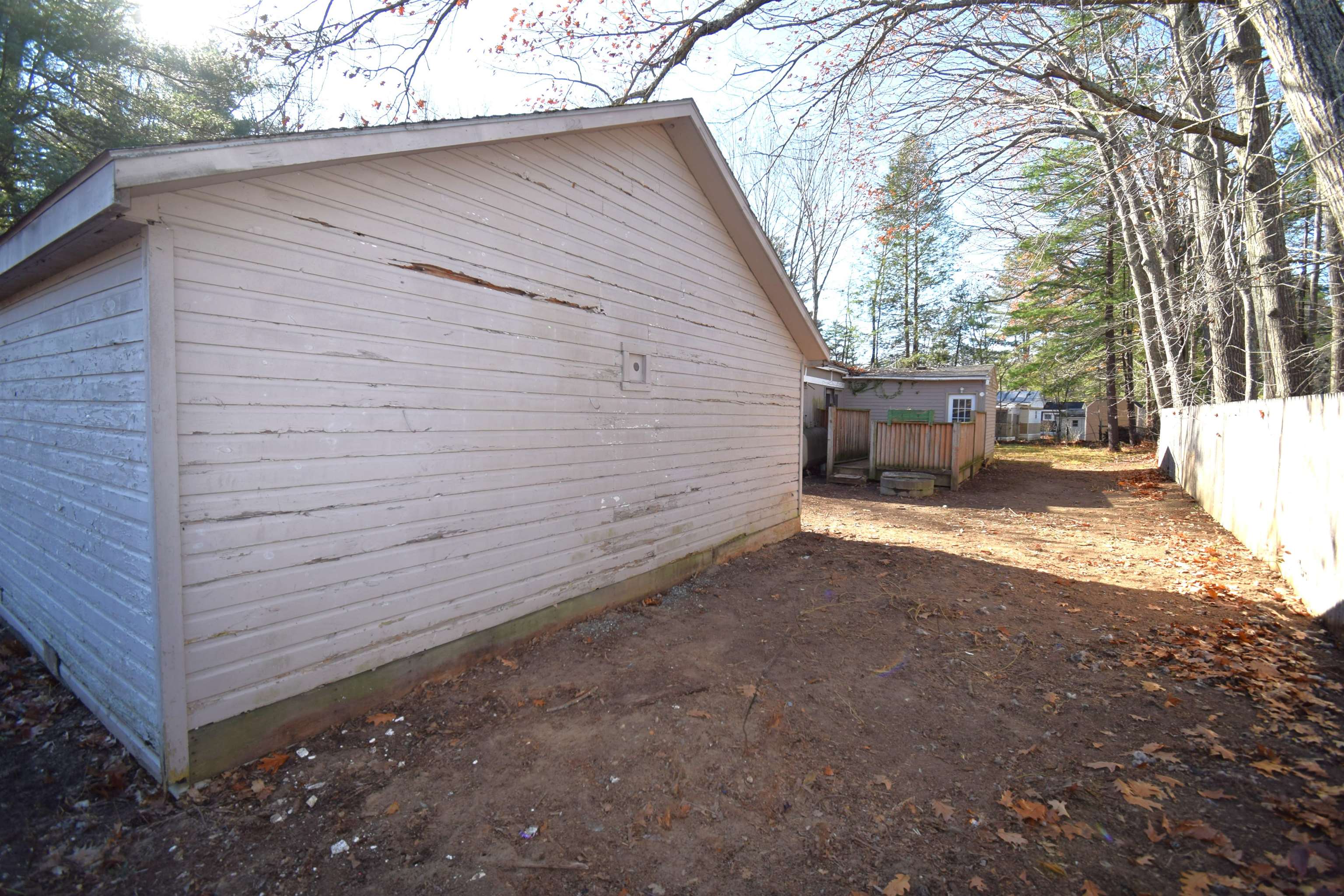 6 Dow St, Exeter, NH 03833