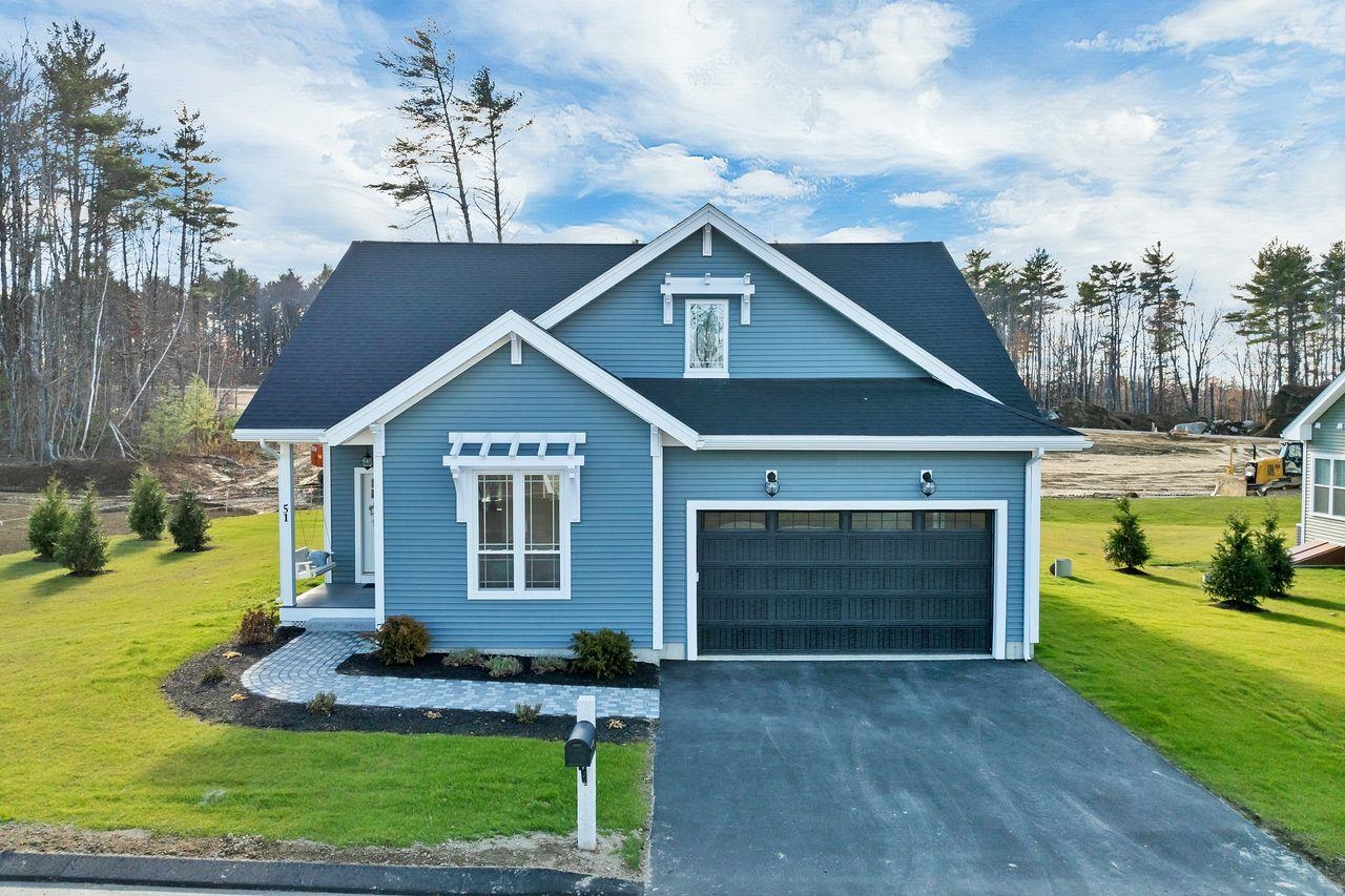 51 Lady Walsingham Way, Laconia, NH 03246