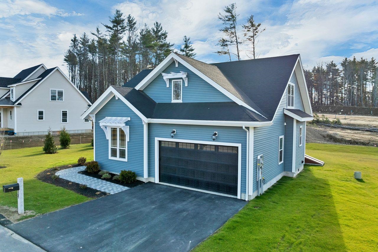 51 Lady Walsingham Way, Laconia, NH 03246