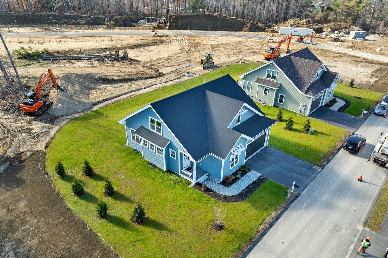 51 Lady Walsingham Way, Laconia, NH 03246