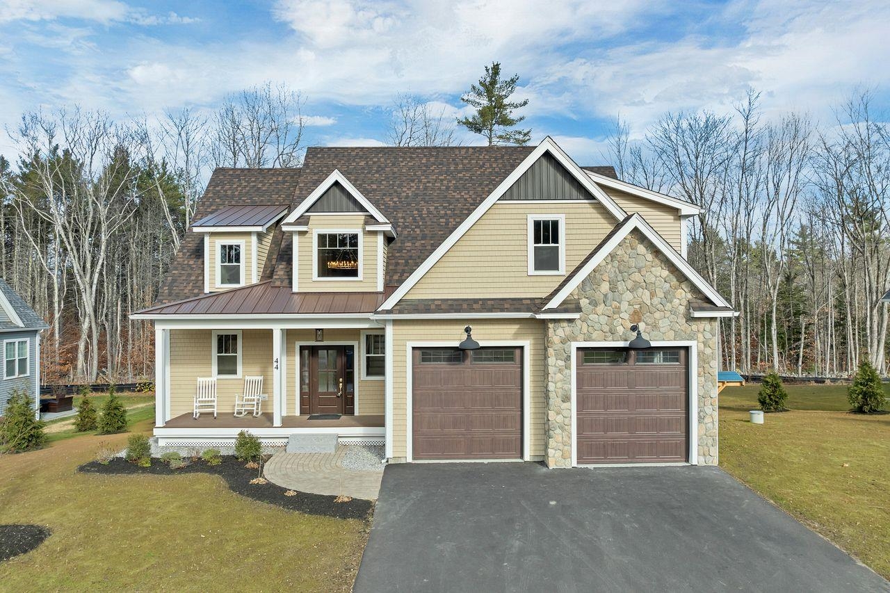 44 Lady Walsingham Way, Laconia, NH 03246