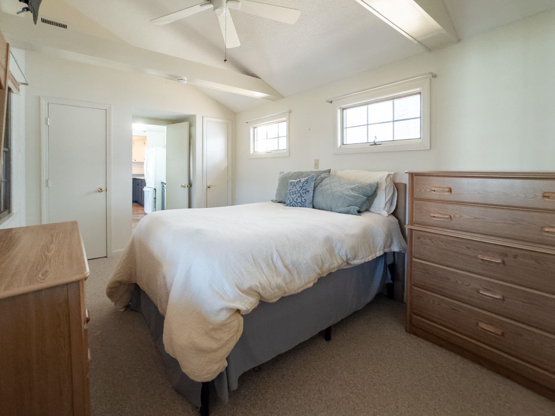 61 Acorn Rd, Hampton, NH 03842