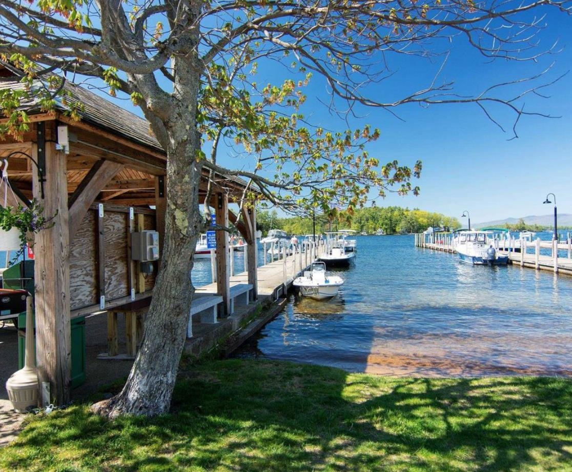 343 Old Lake Shore Rd, Gilford, NH 03249