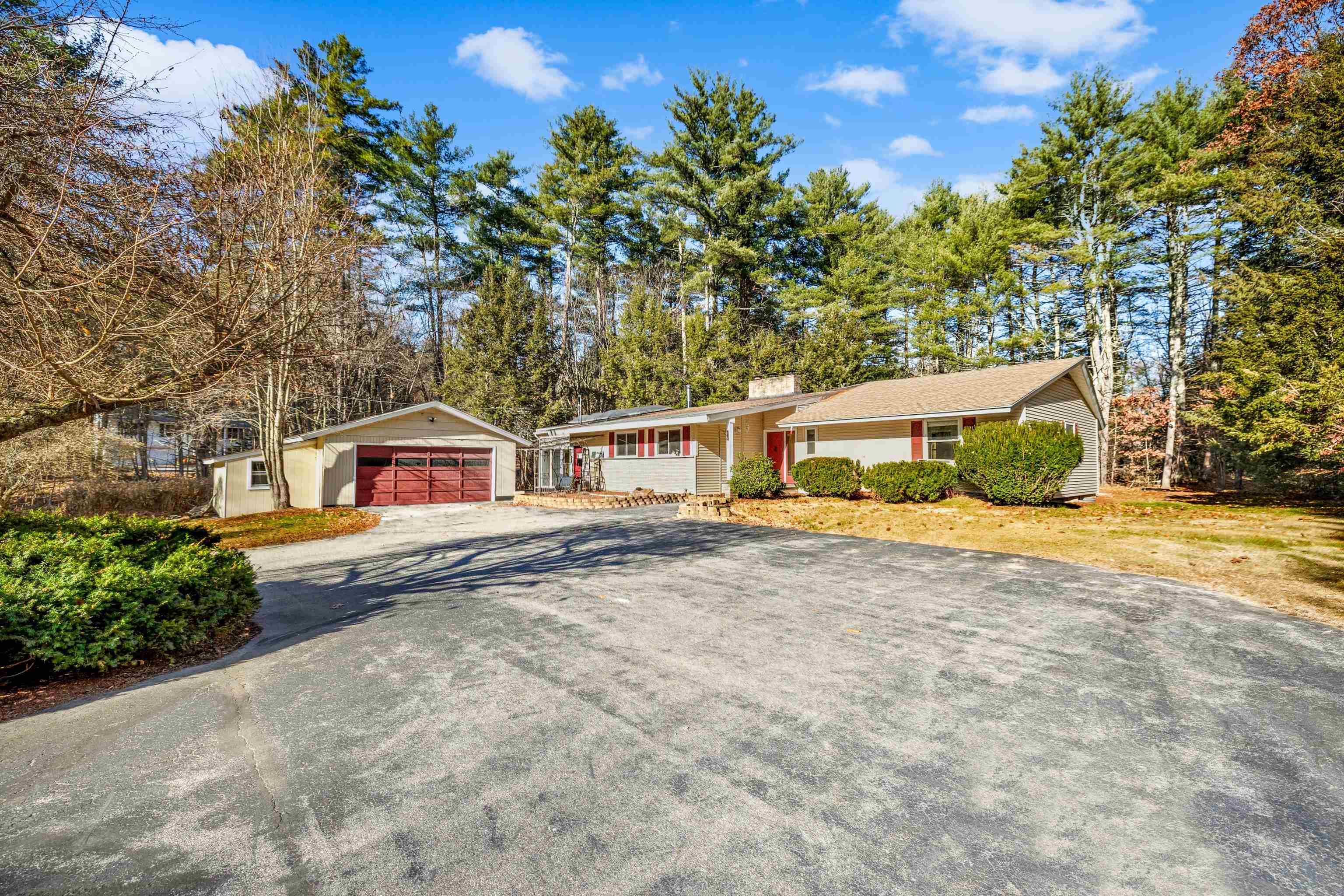 453 Route 101 , Bedford, NH 03110