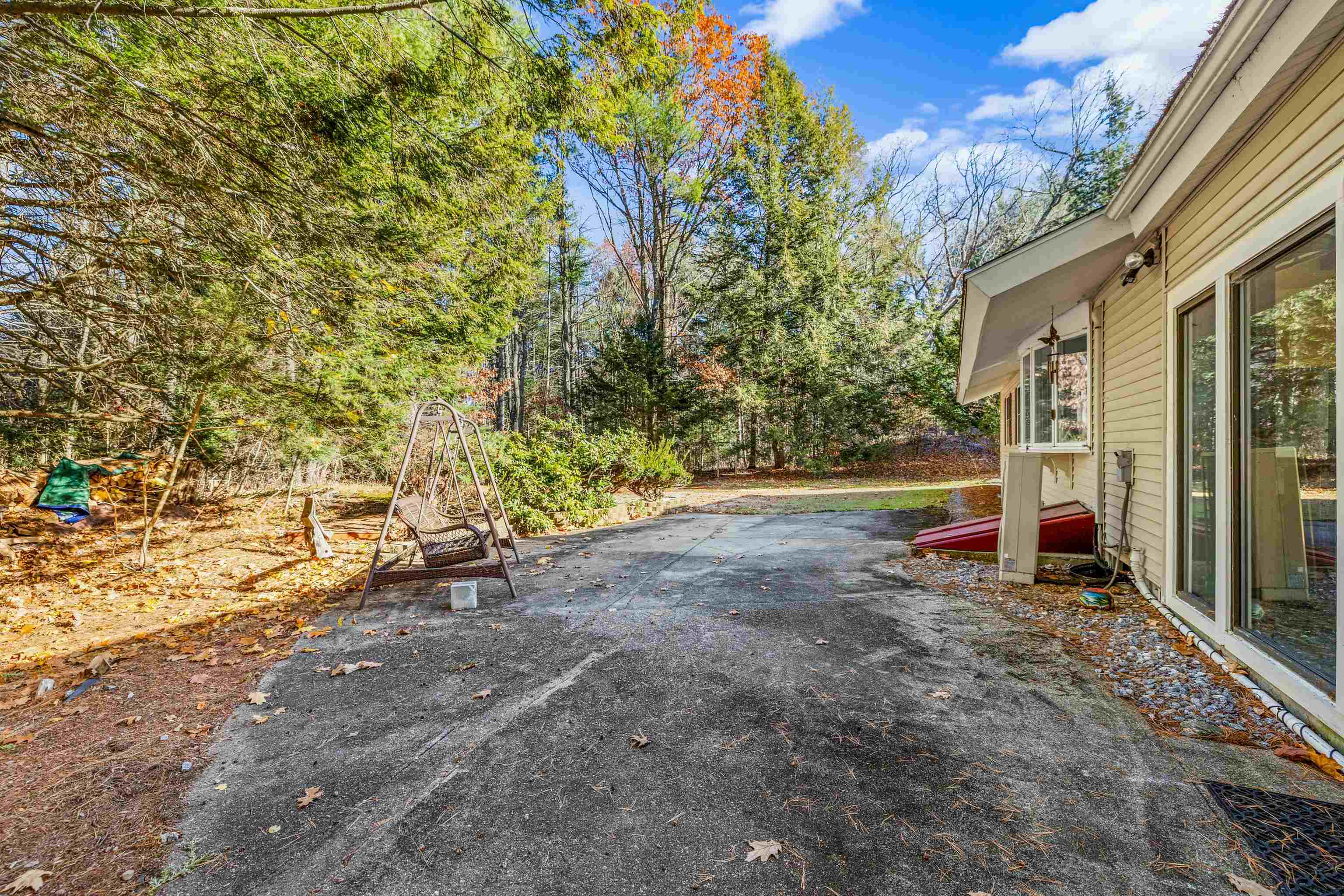 453 Route 101 , Bedford, NH 03110