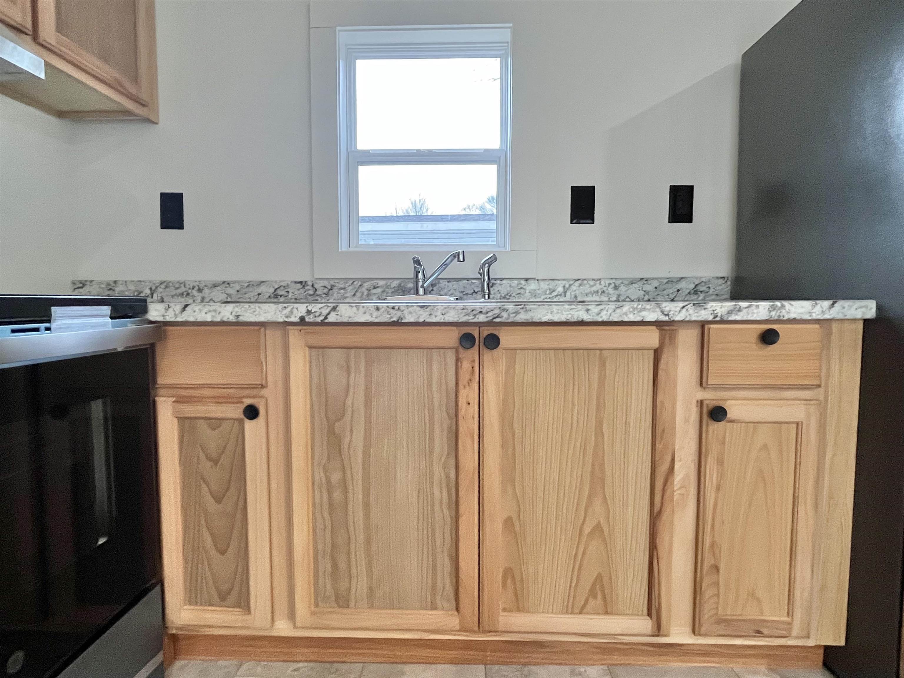 343 Old Lake Shore Rd, Gilford, NH 03249