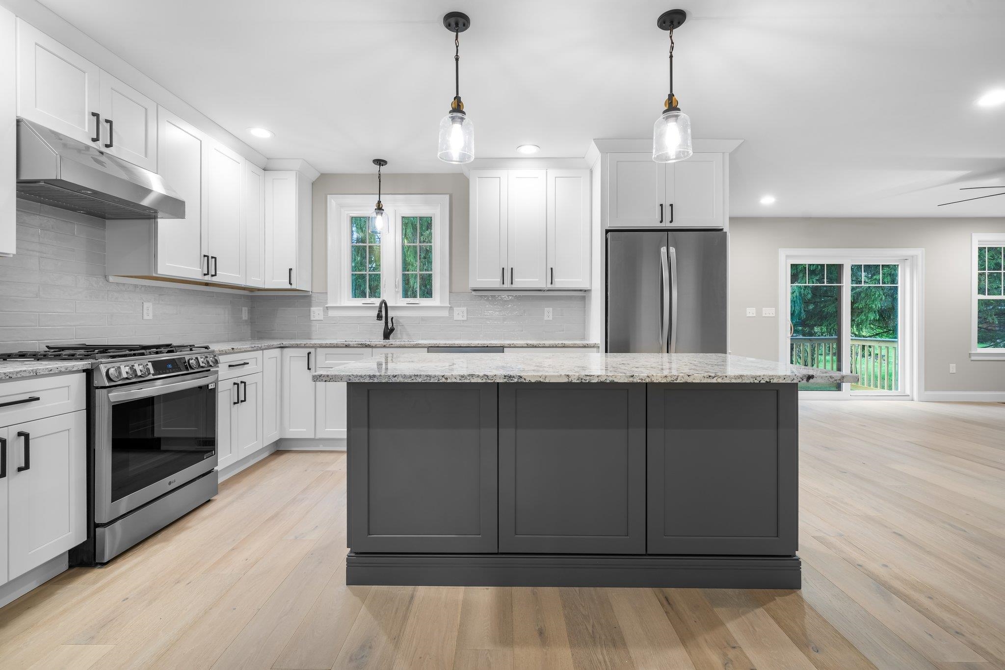 214 Pembroke St, Pembroke, NH 03275