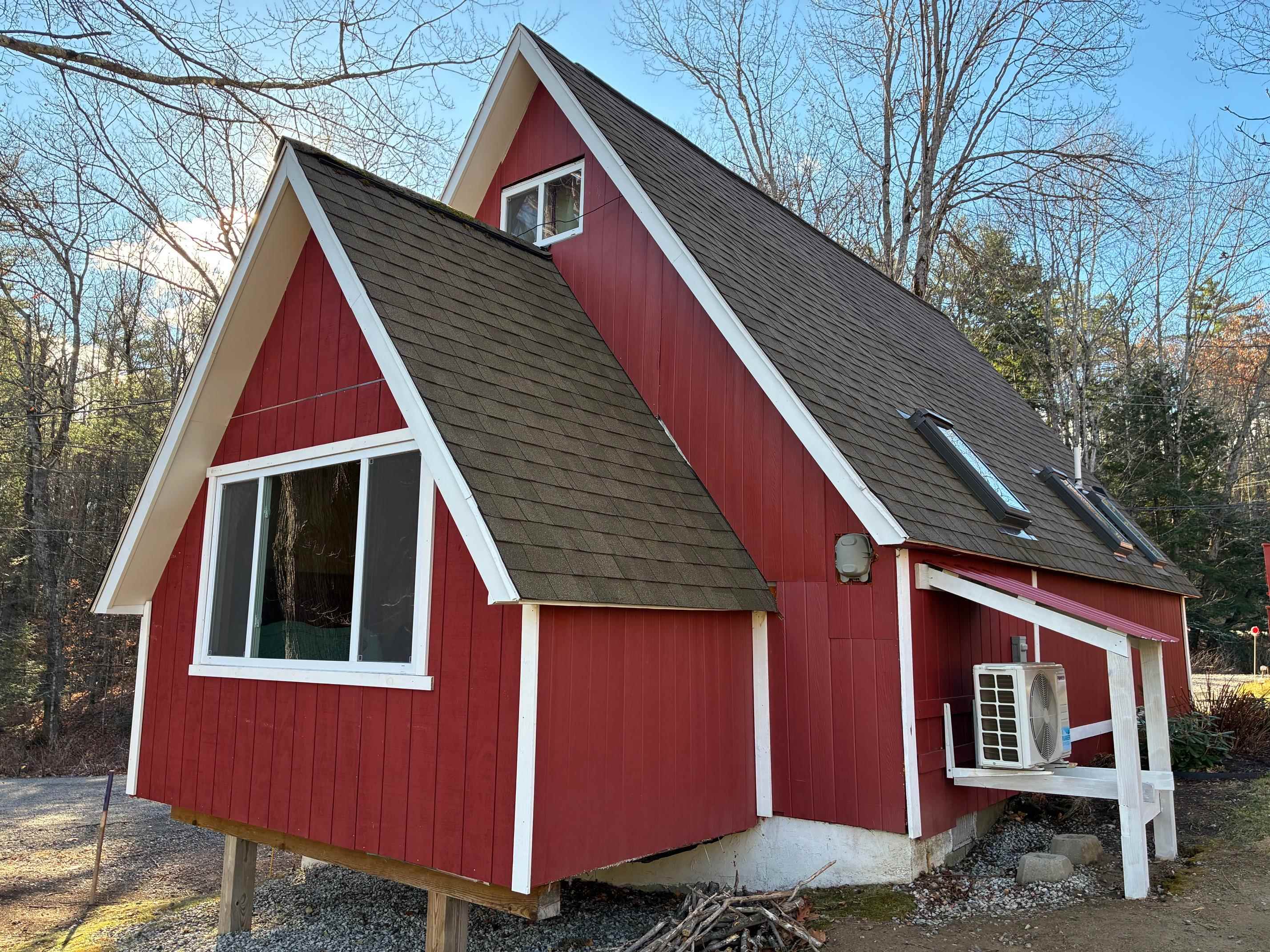 11 Red Sleigh Rd, Campton, NH 03223