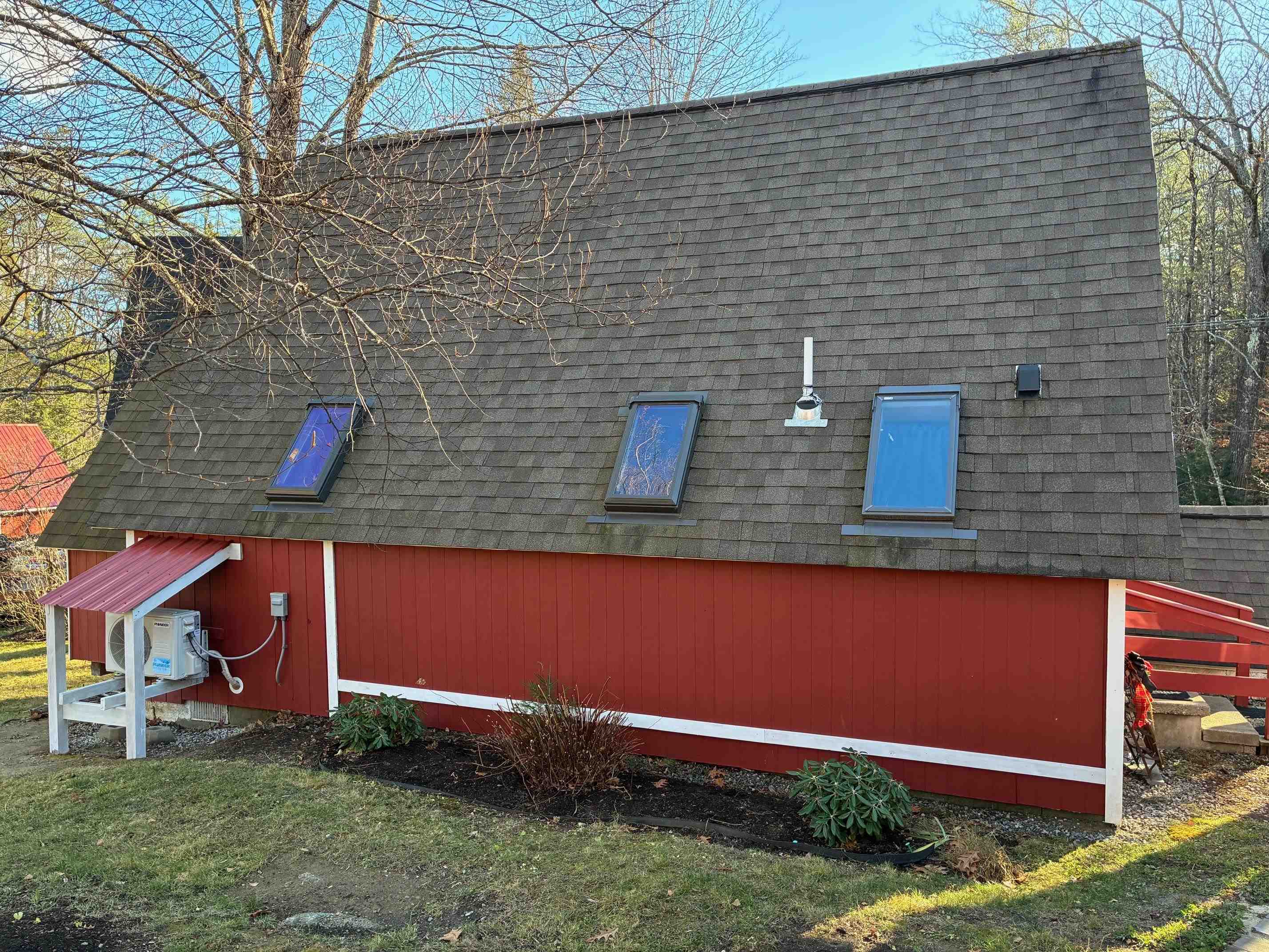 11 Red Sleigh Rd, Campton, NH 03223