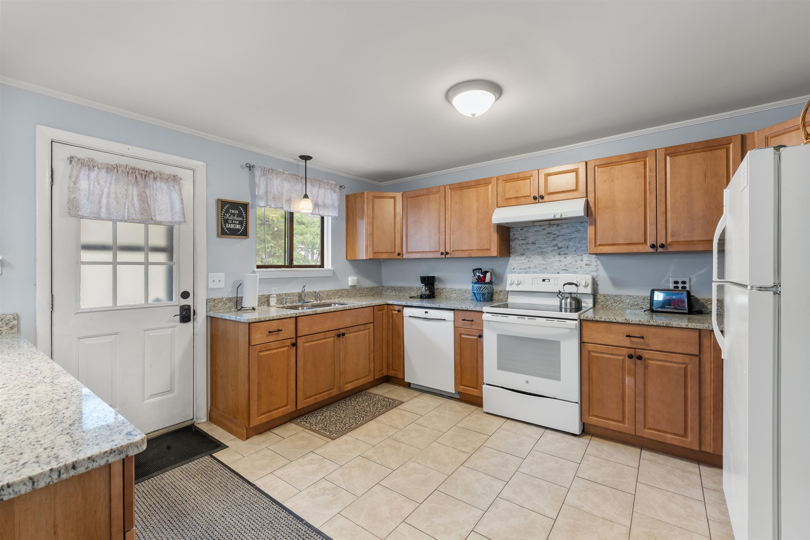 42 Wylie Ct, Conway, NH 03818