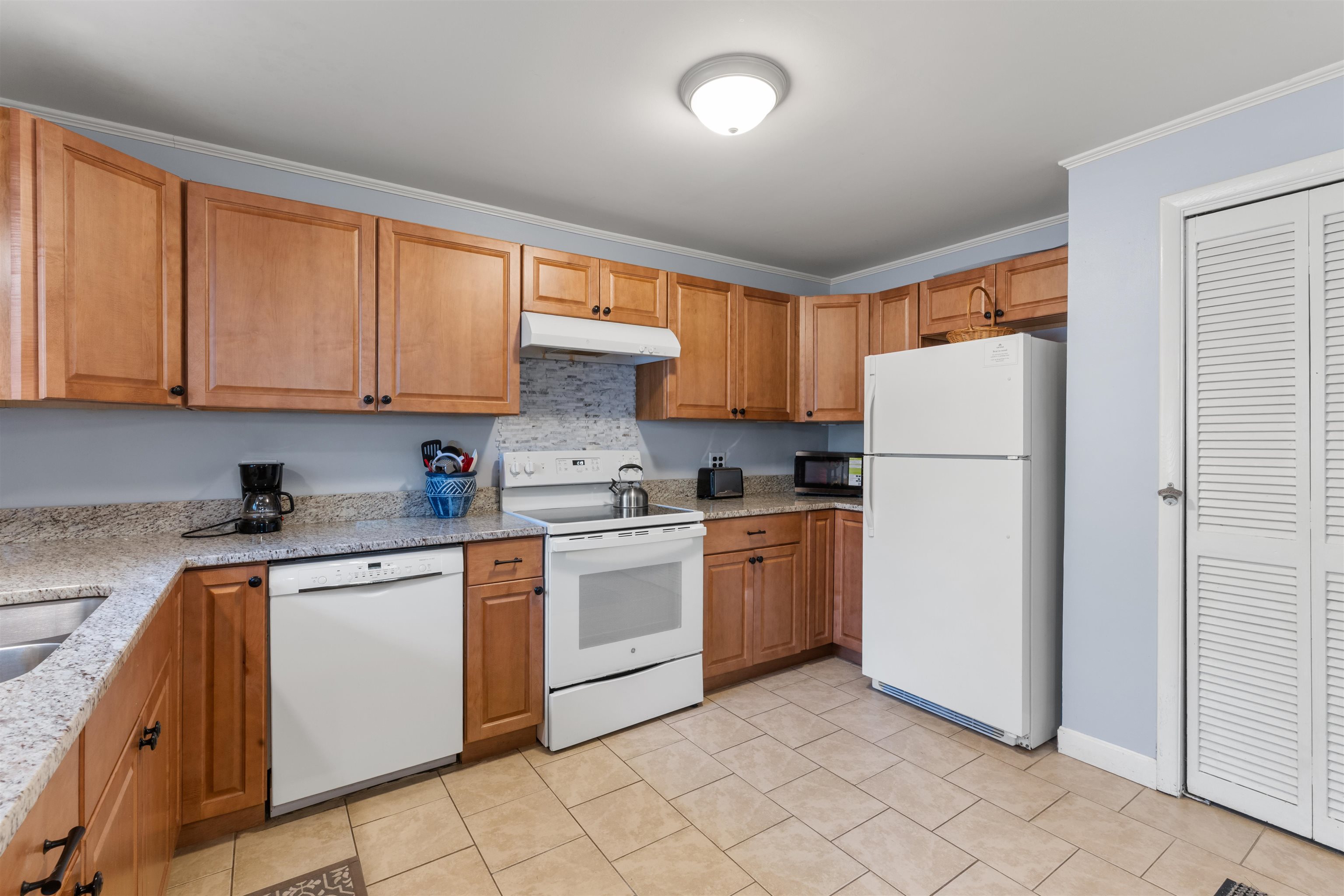 42 Wylie Ct, Conway, NH 03818